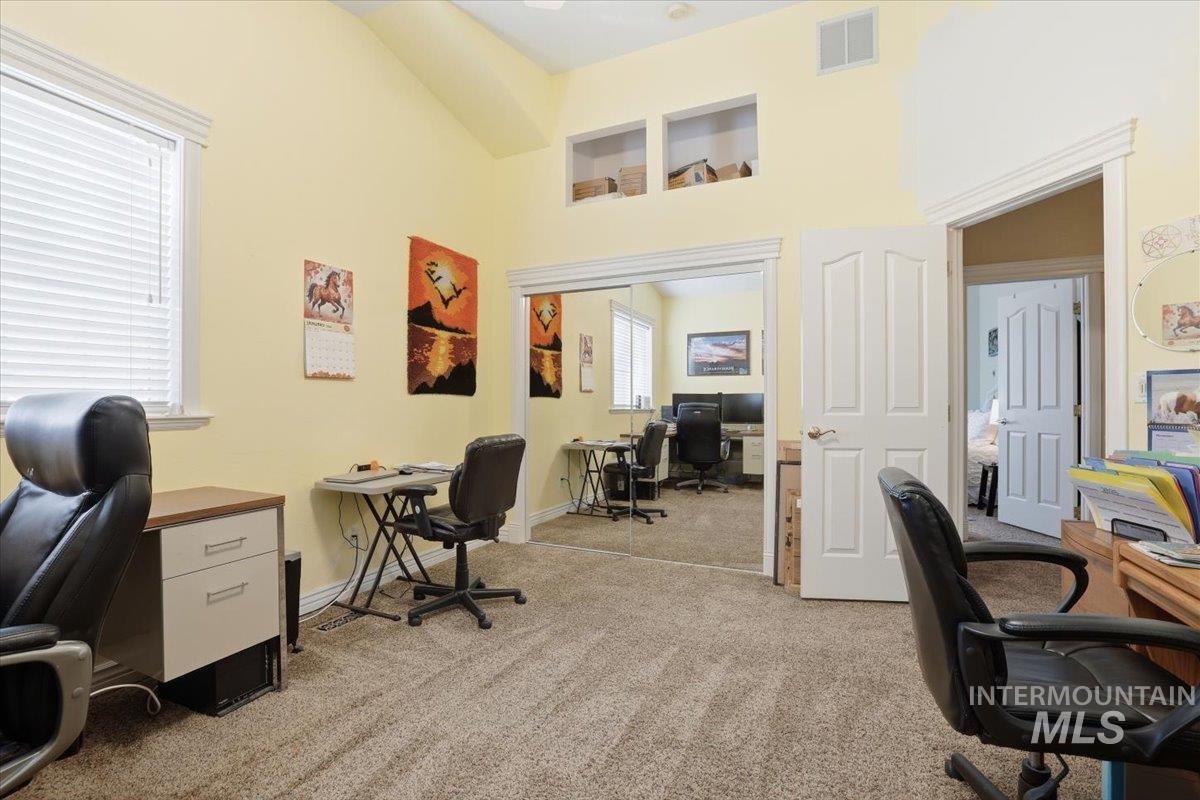 2676 S Velvet Falls Way, Meridian, Idaho 83642, 5 Bedrooms, 3 Bathrooms, Residential For Sale, Price $780,000, 98967195