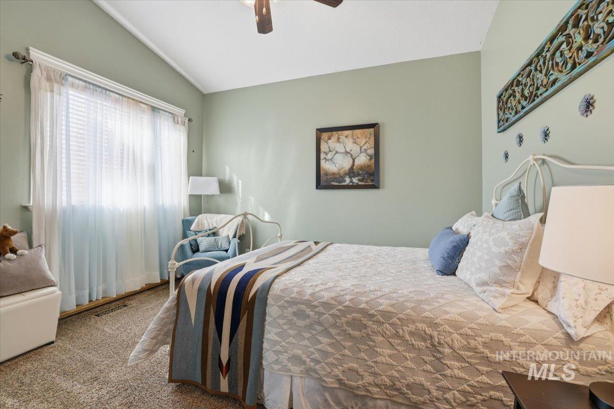 2676 S Velvet Falls Way, Meridian, Idaho 83642, 5 Bedrooms, 3 Bathrooms, Residential For Sale, Price $780,000, 98967195