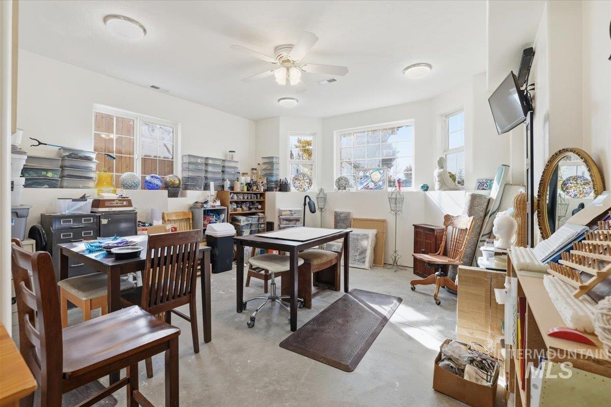 2676 S Velvet Falls Way, Meridian, Idaho 83642, 5 Bedrooms, 3 Bathrooms, Residential For Sale, Price $780,000, 98967195