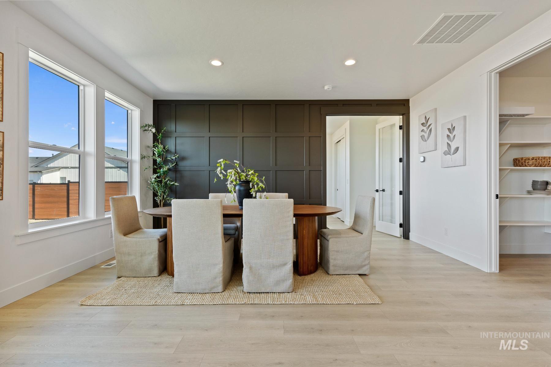 6755 N Ellis Park Ave, Meridian, Idaho 83646, 4 Bedrooms, 2.5 Bathrooms, Residential For Sale, Price $864,000, 98967203