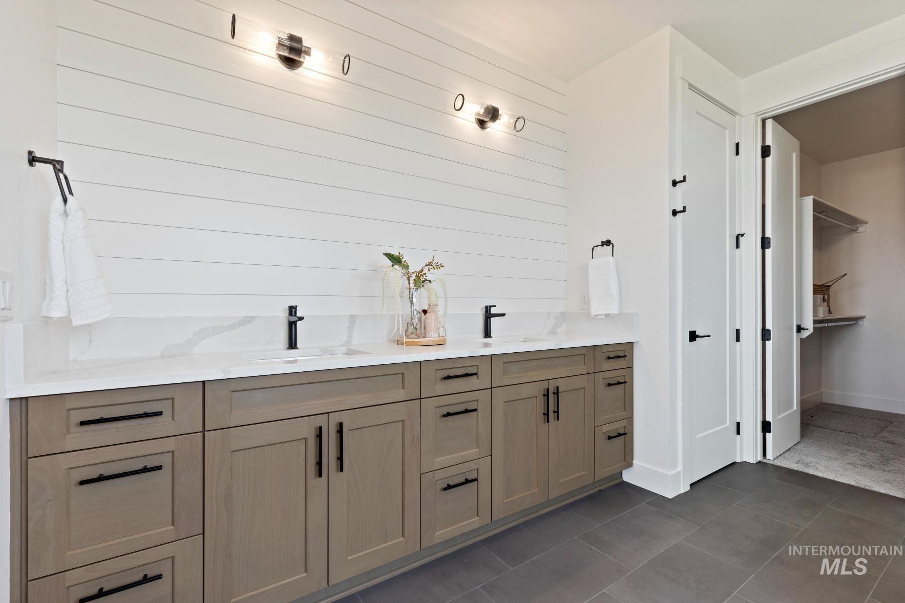 6755 N Ellis Park Ave, Meridian, Idaho 83646, 4 Bedrooms, 2.5 Bathrooms, Residential For Sale, Price $864,000, 98967203