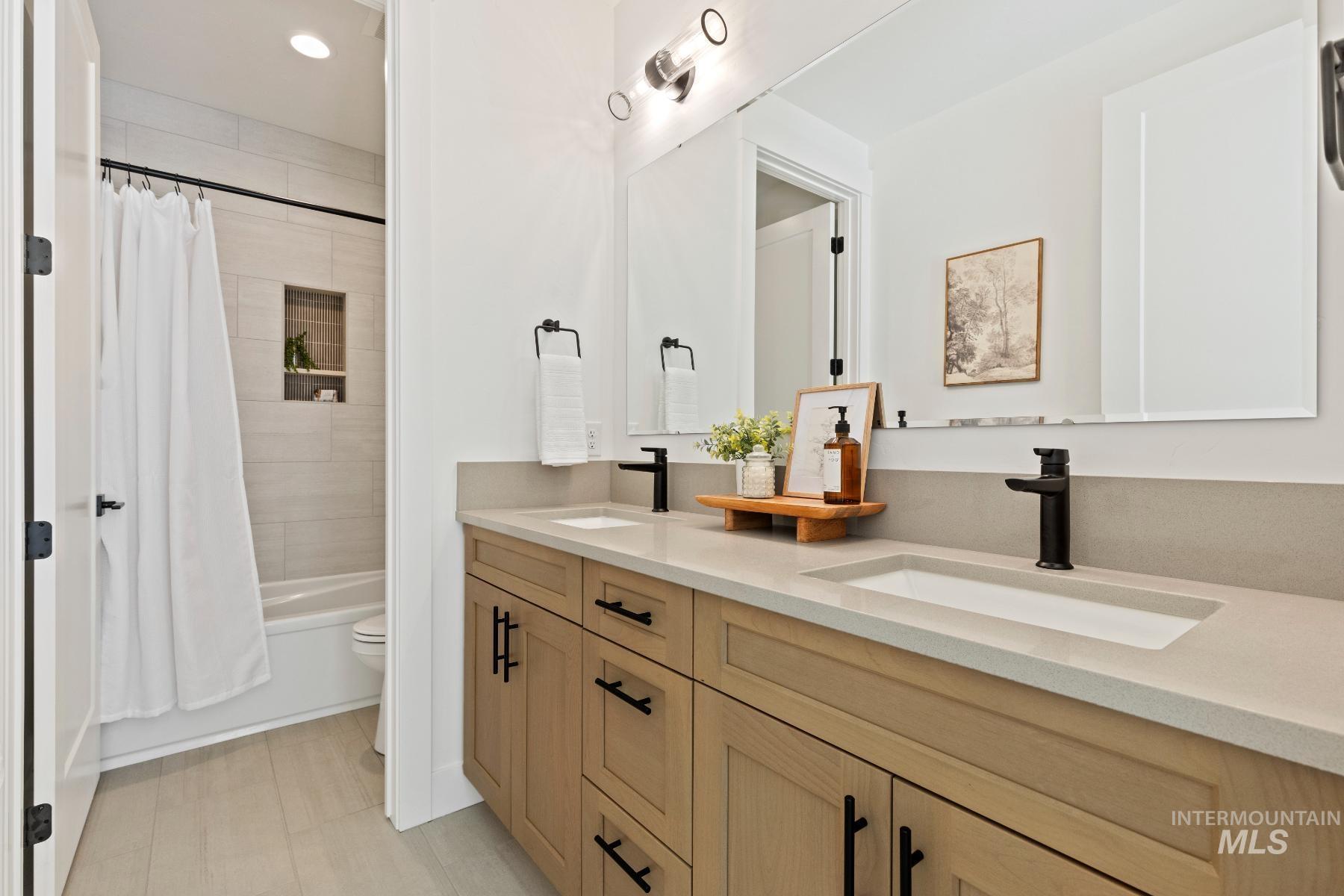 6755 N Ellis Park Ave, Meridian, Idaho 83646, 4 Bedrooms, 2.5 Bathrooms, Residential For Sale, Price $864,000, 98967203