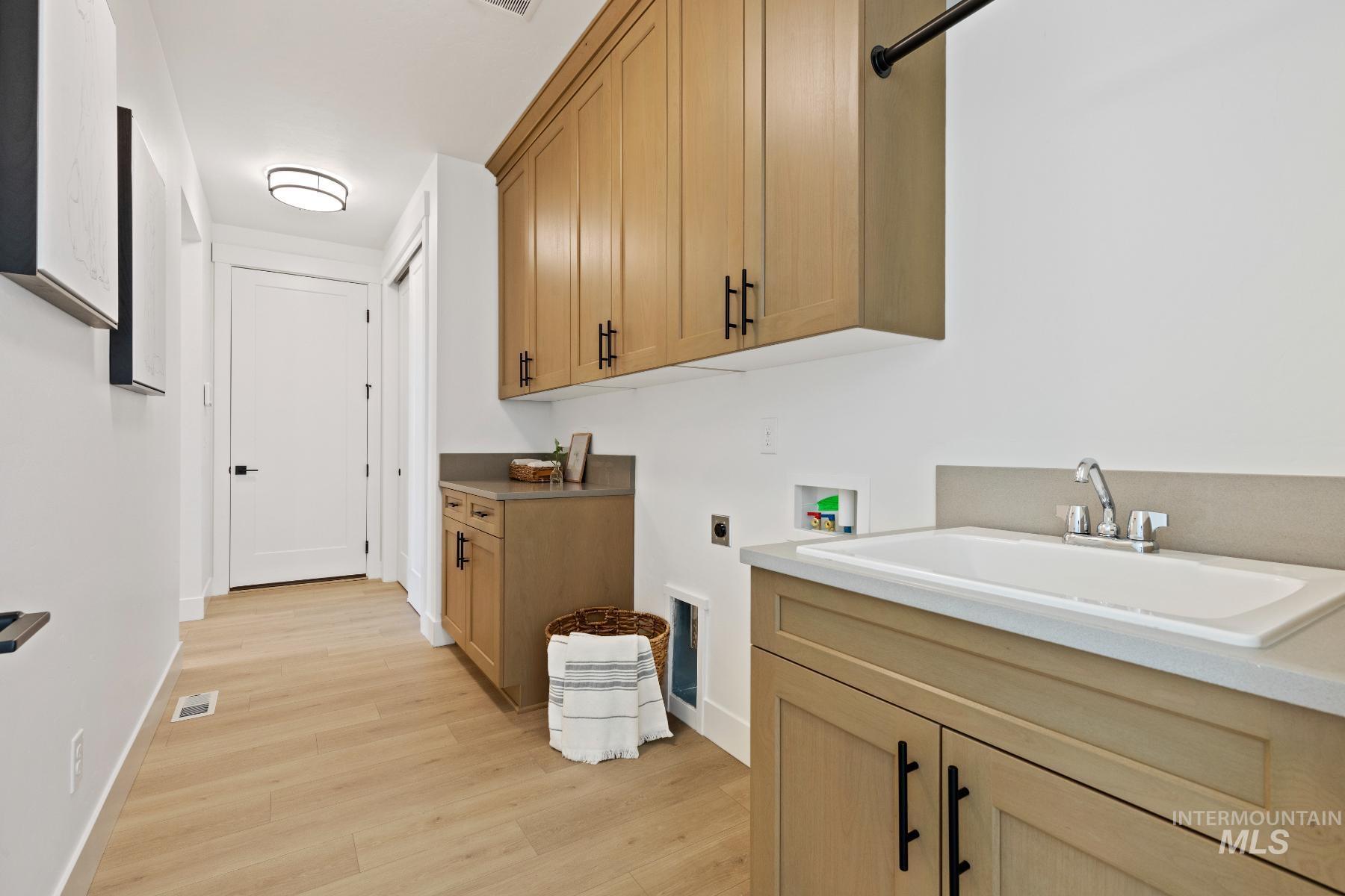 6755 N Ellis Park Ave, Meridian, Idaho 83646, 4 Bedrooms, 2.5 Bathrooms, Residential For Sale, Price $864,000, 98967203