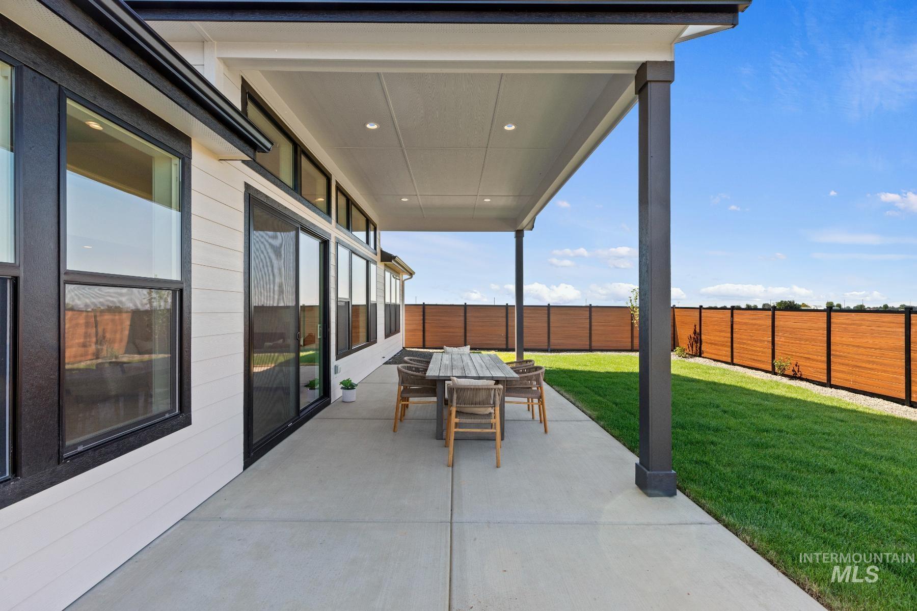 6755 N Ellis Park Ave, Meridian, Idaho 83646, 4 Bedrooms, 2.5 Bathrooms, Residential For Sale, Price $864,000, 98967203