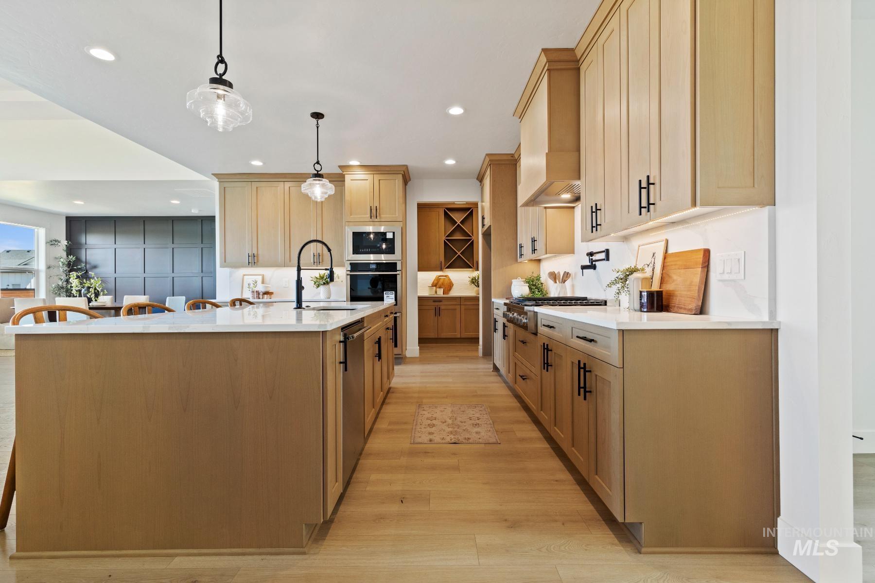 6755 N Ellis Park Ave, Meridian, Idaho 83646, 4 Bedrooms, 2.5 Bathrooms, Residential For Sale, Price $864,000, 98967203