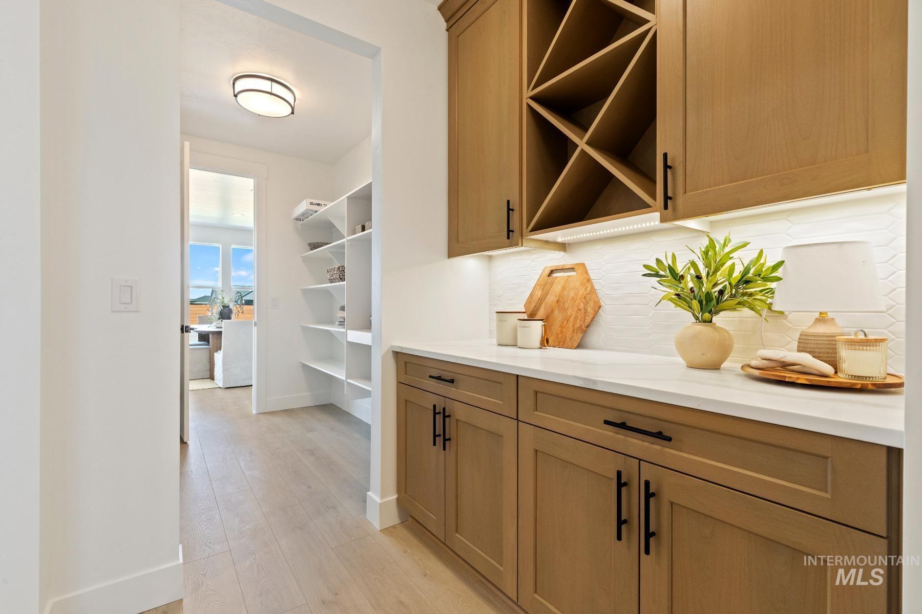 6755 N Ellis Park Ave, Meridian, Idaho 83646, 4 Bedrooms, 2.5 Bathrooms, Residential For Sale, Price $864,000, 98967203