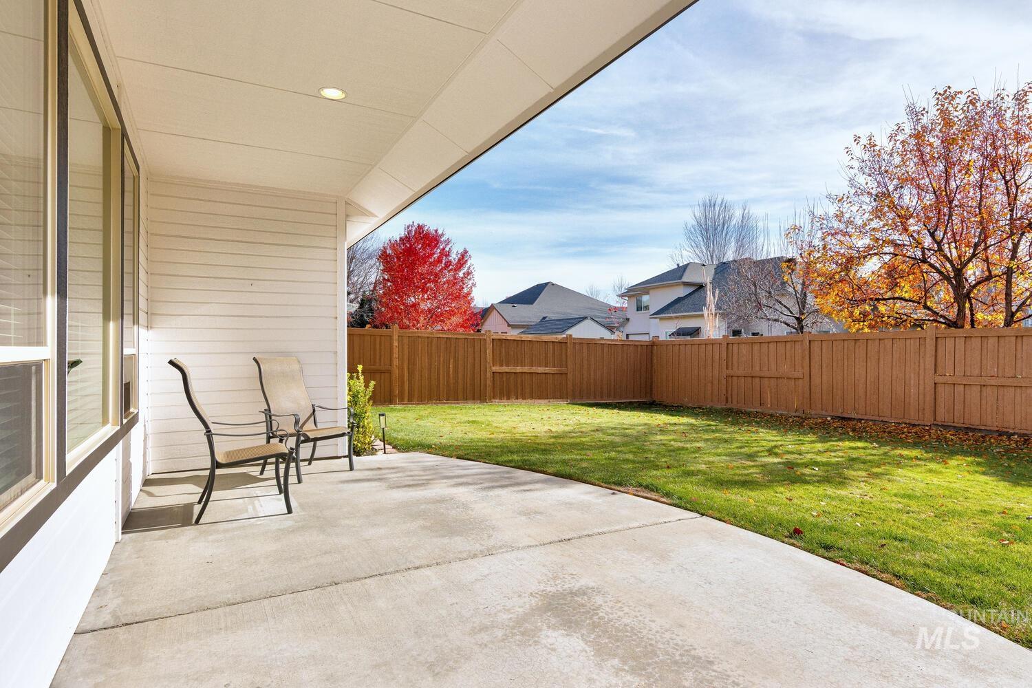 2191 W Ditch Creek Drive, Meridian, Idaho 83646, 3 Bedrooms, 2 Bathrooms, Residential For Sale, Price $669,900, 98967206