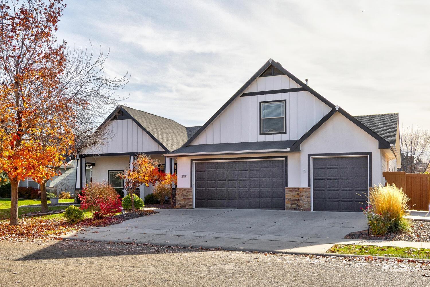 2191 W Ditch Creek Drive, Meridian, Idaho 83646, 3 Bedrooms, 2 Bathrooms, Residential For Sale, Price $669,900, 98967206