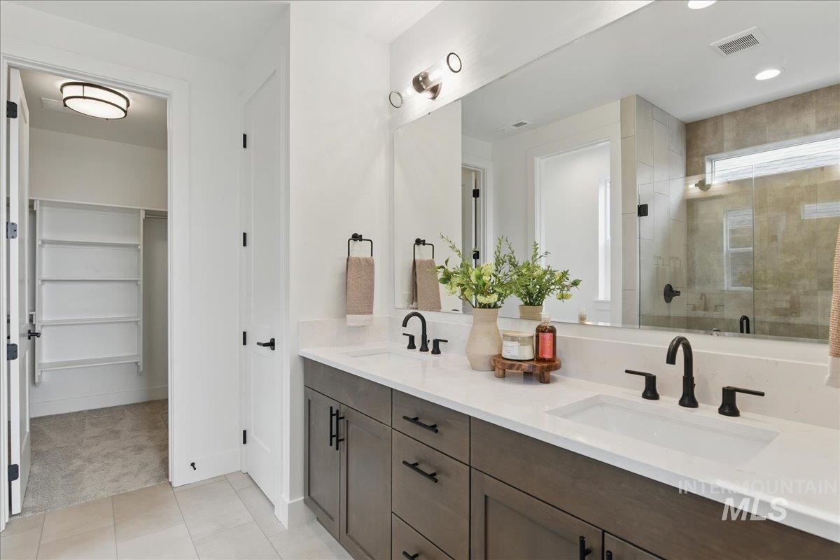 7624 W Old School St, Meridian, Idaho 83646, 4 Bedrooms, 3 Bathrooms, Residential For Sale, Price $644,900, 98967210