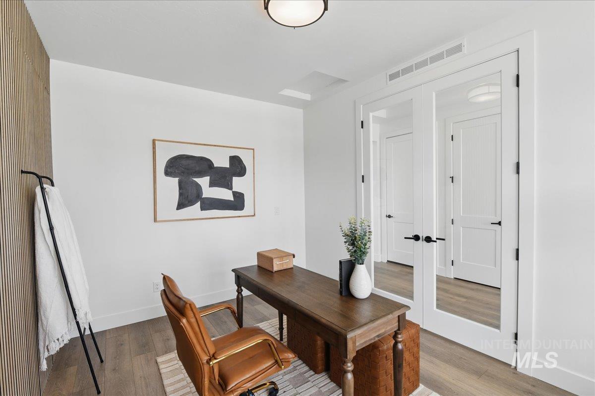 7624 W Old School St, Meridian, Idaho 83646, 4 Bedrooms, 3 Bathrooms, Residential For Sale, Price $644,900, 98967210