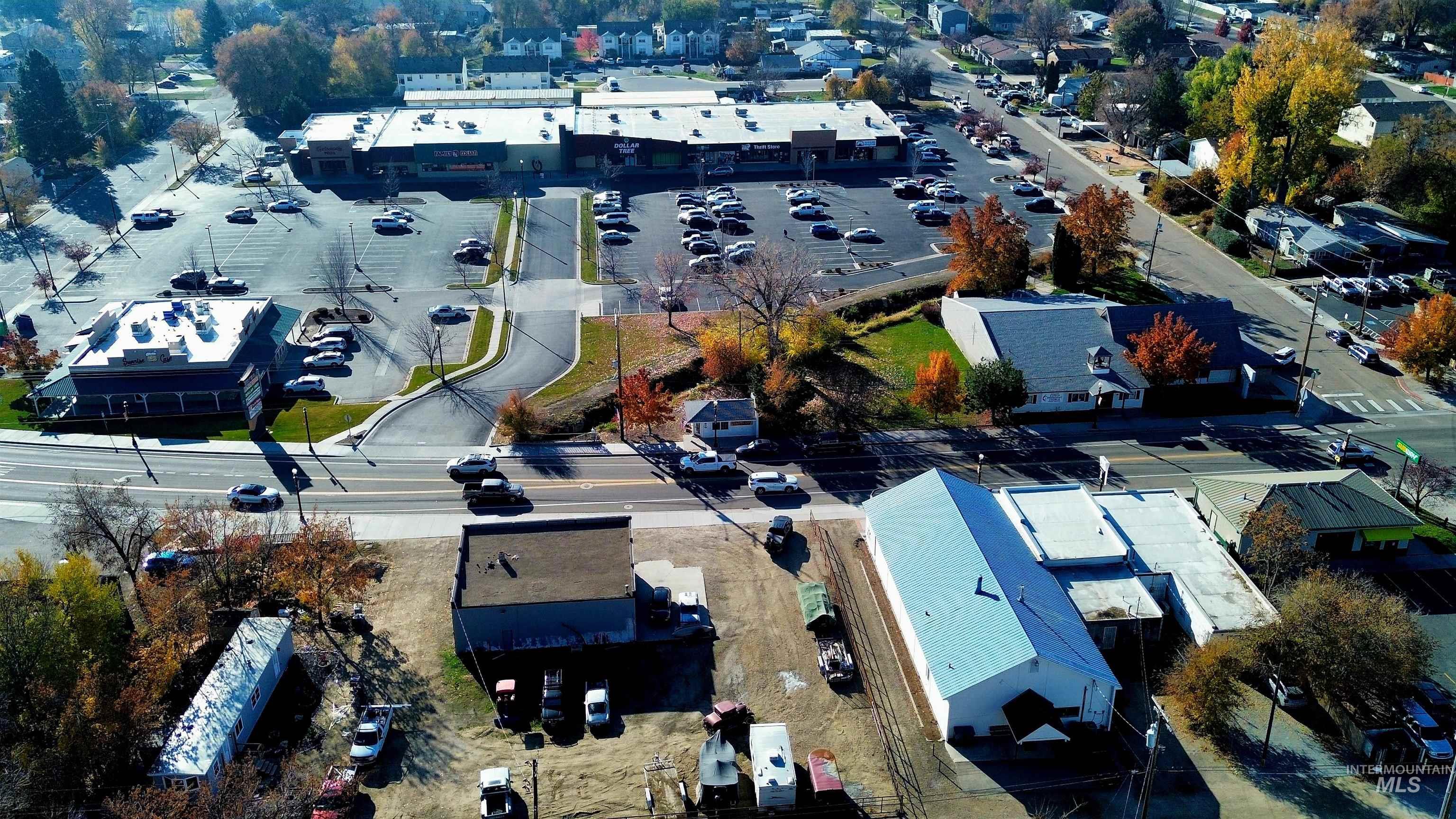 Aerial view of property and surrounding area