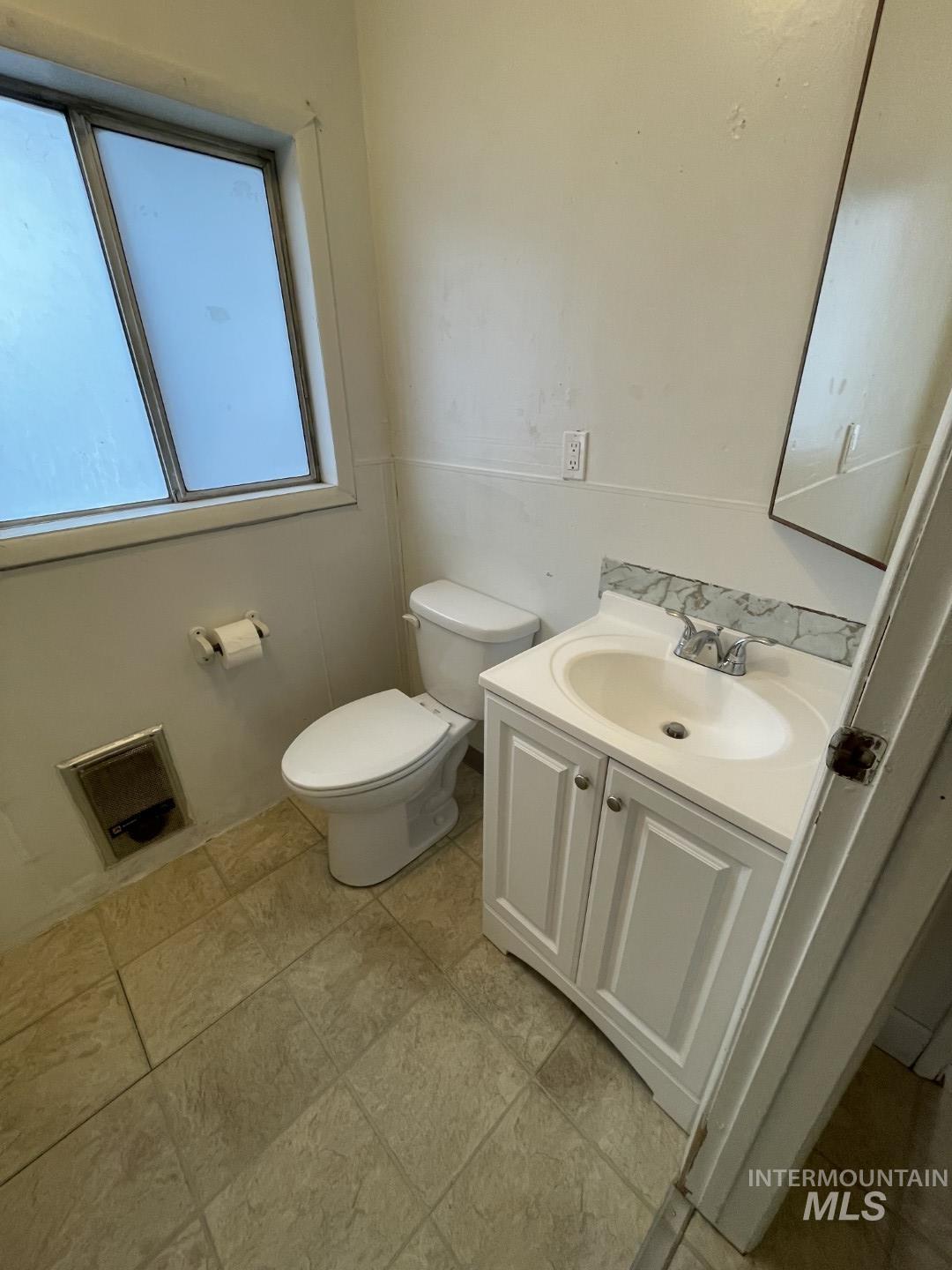 920 Pine, Potlatch, Idaho 83855, 2 Bedrooms, 1 Bathroom, Residential For Sale, Price $195,000, 98967225