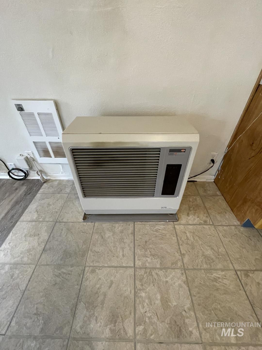 920 Pine, Potlatch, Idaho 83855, 2 Bedrooms, 1 Bathroom, Residential For Sale, Price $195,000, 98967225