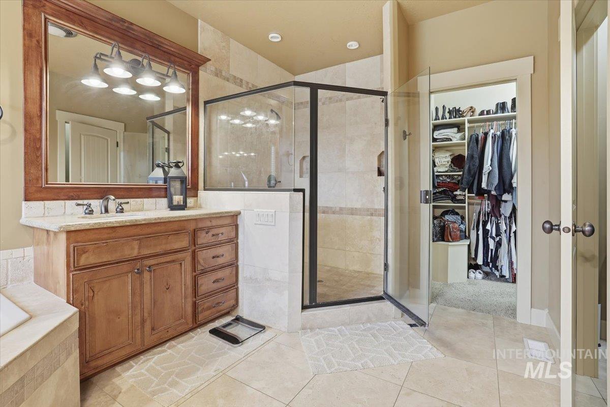 12322 S Essex Way, Nampa, Idaho 83686, 3 Bedrooms, 3 Bathrooms, Residential For Sale, Price $850,000, 98967230