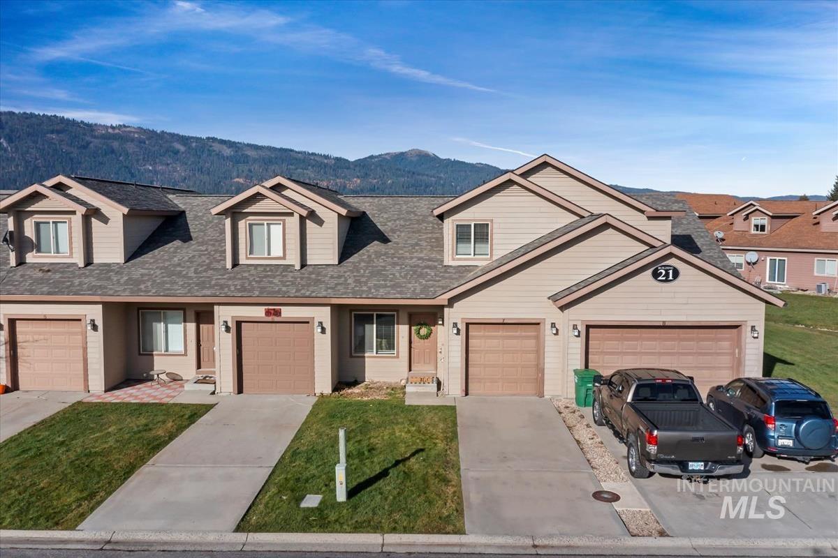 21 Mangum, Donnelly, Idaho 83615, 3 Bedrooms, 2 Bathrooms, Residential For Sale, Price $341,100, 98967235