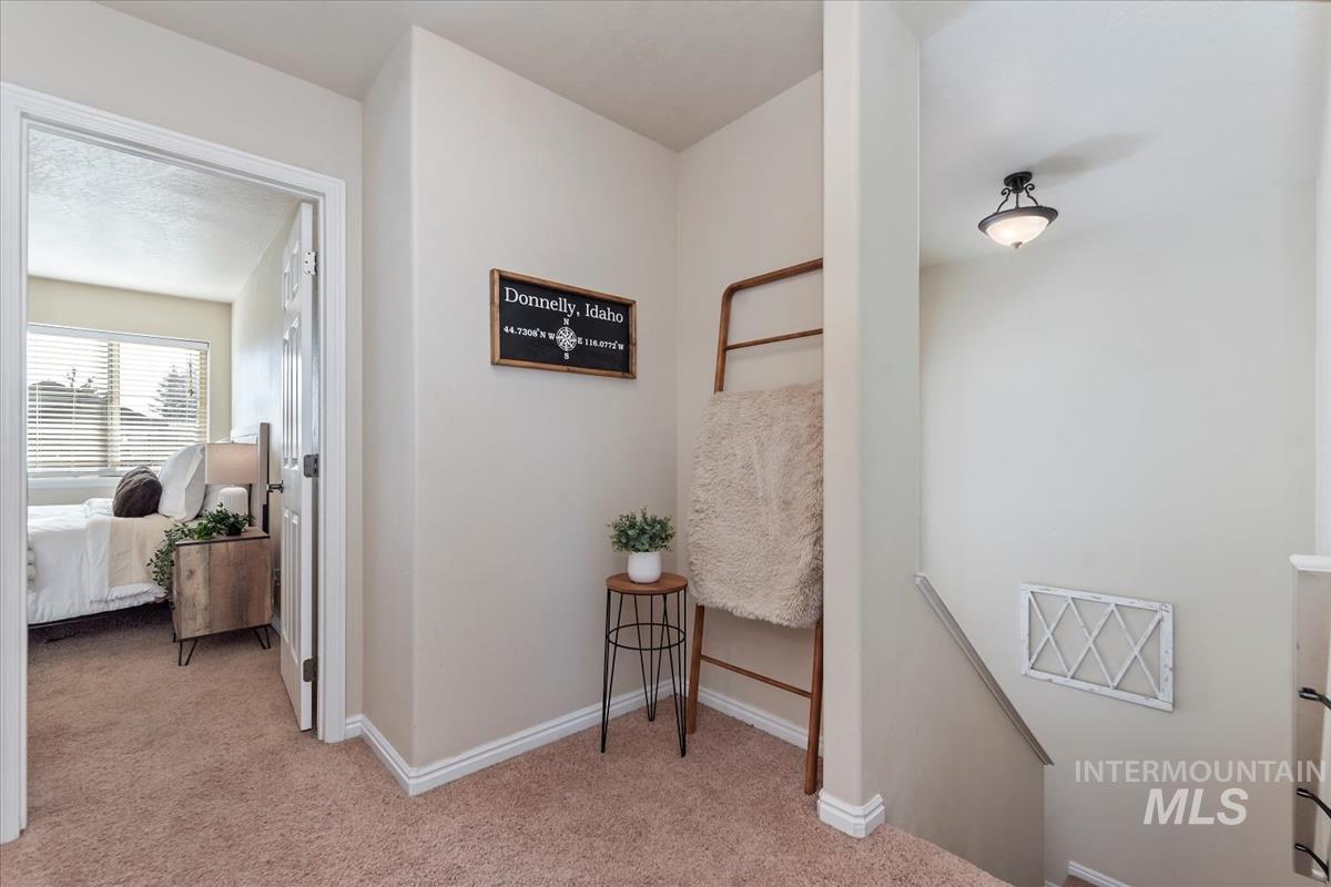 21 Mangum, Donnelly, Idaho 83615, 3 Bedrooms, 2 Bathrooms, Residential For Sale, Price $341,100, 98967235