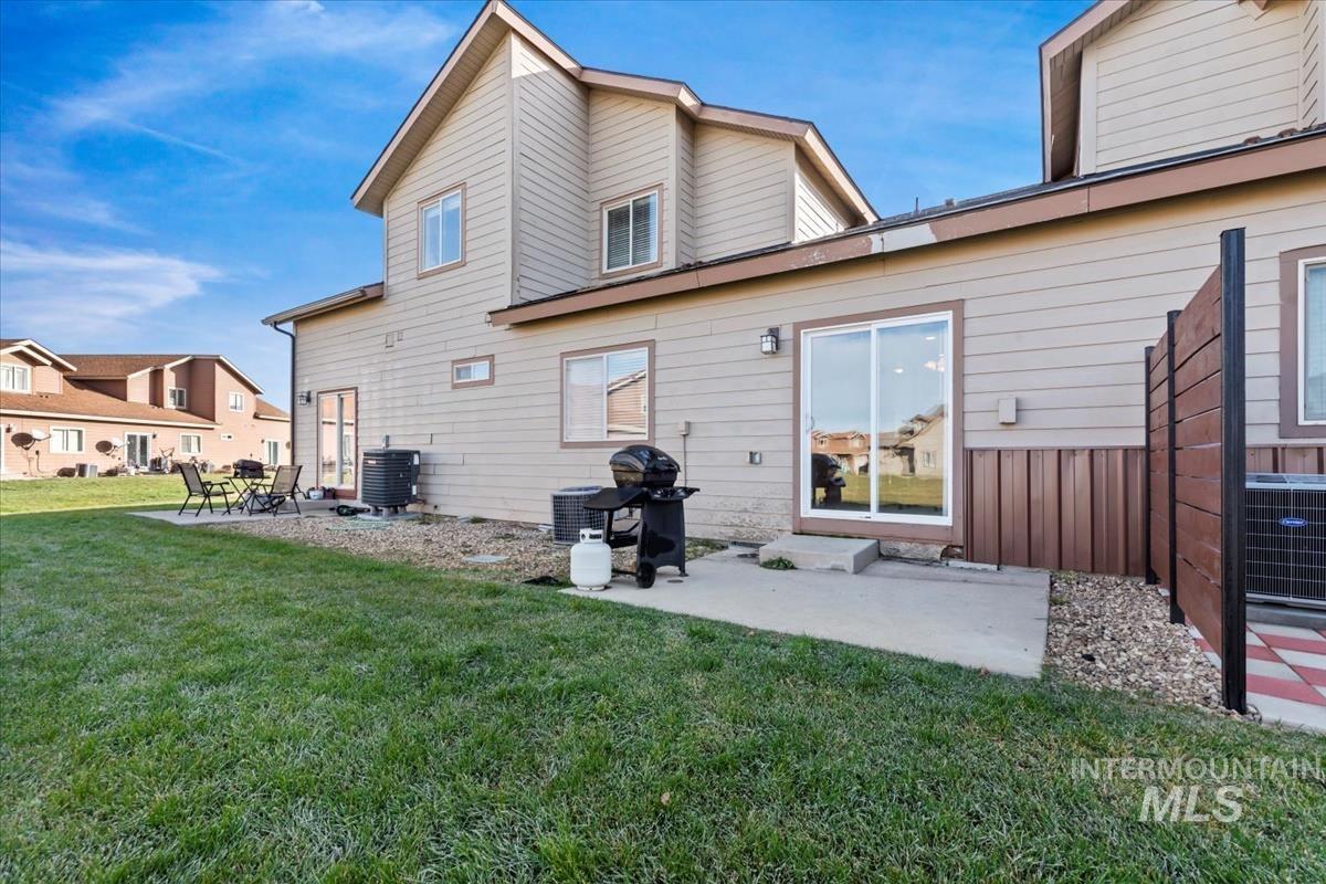 21 Mangum, Donnelly, Idaho 83615, 3 Bedrooms, 2 Bathrooms, Residential For Sale, Price $341,100, 98967235