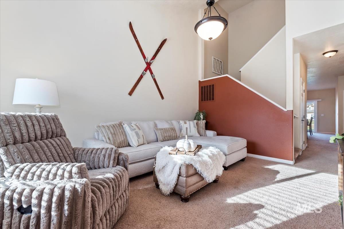 21 Mangum, Donnelly, Idaho 83615, 3 Bedrooms, 2 Bathrooms, Residential For Sale, Price $341,100, 98967235