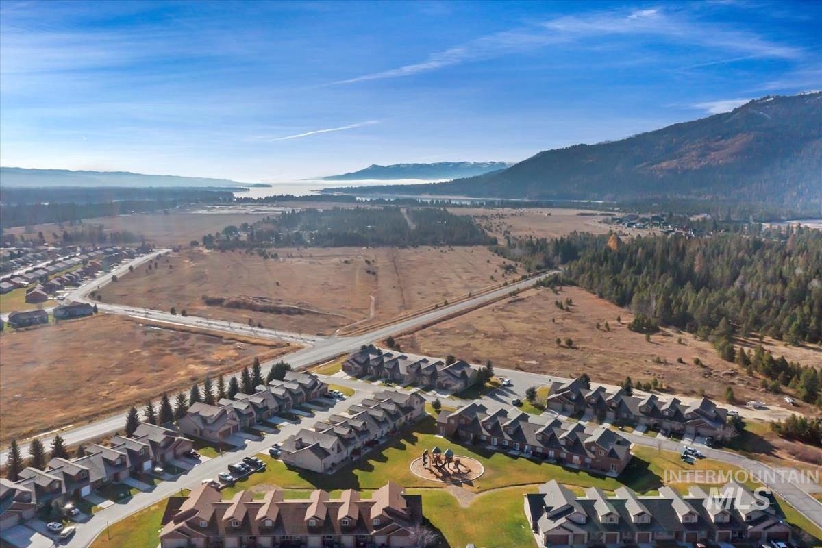 21 Mangum, Donnelly, Idaho 83615, 3 Bedrooms, 2 Bathrooms, Residential For Sale, Price $341,100, 98967235