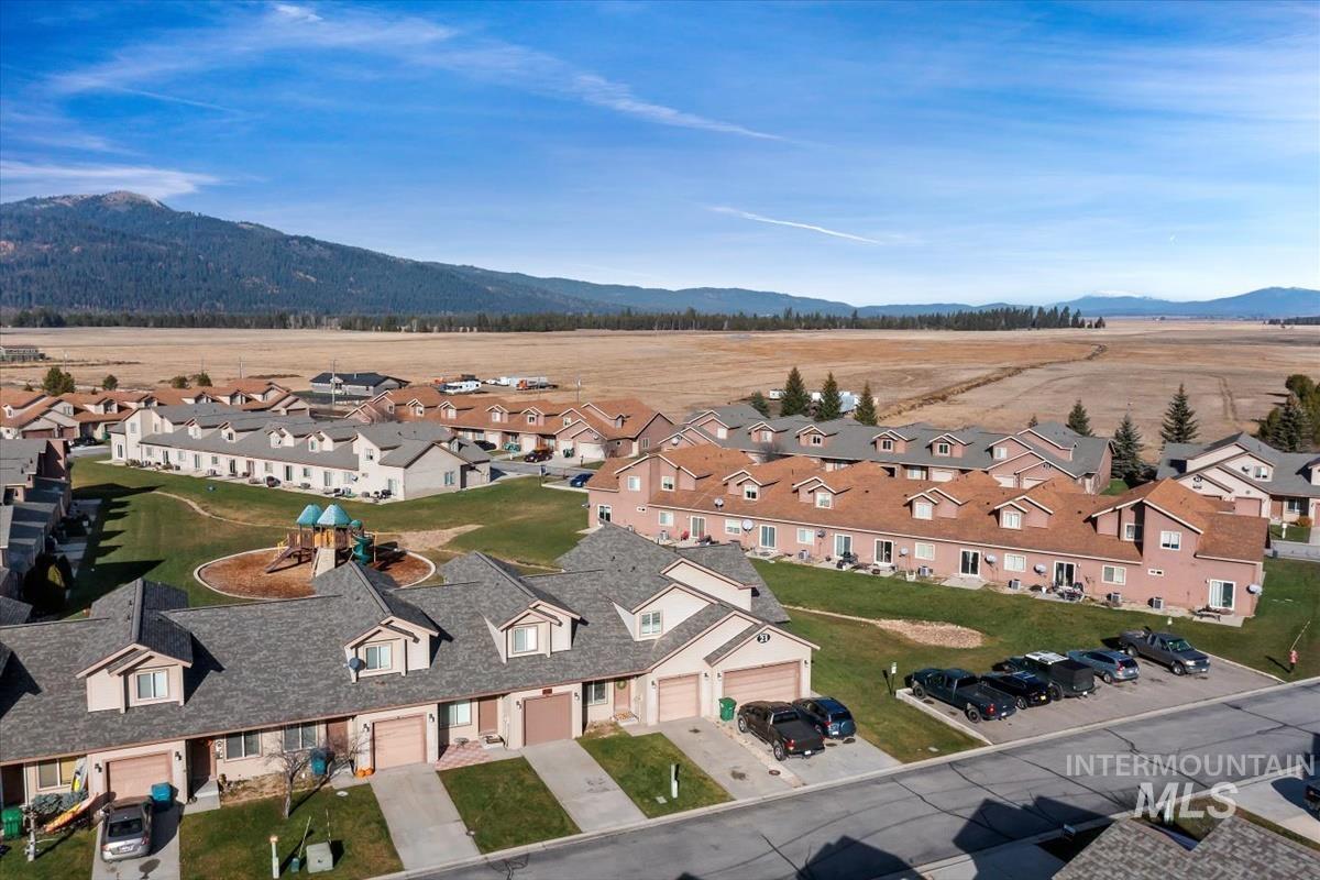 21 Mangum, Donnelly, Idaho 83615, 3 Bedrooms, 2 Bathrooms, Residential For Sale, Price $341,100, 98967235