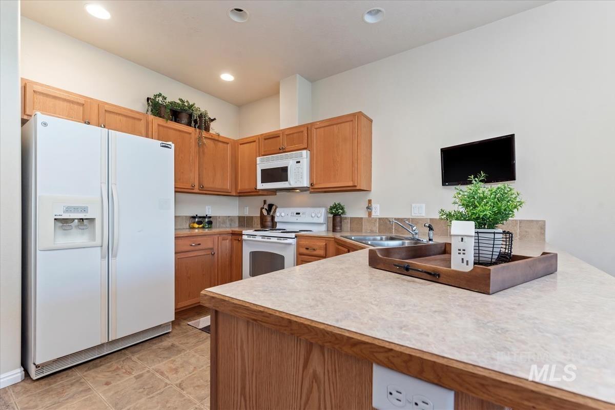 21 Mangum, Donnelly, Idaho 83615, 3 Bedrooms, 2 Bathrooms, Residential For Sale, Price $341,100, 98967235