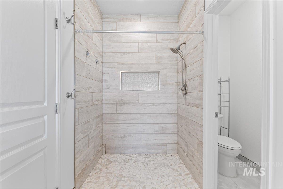 8924 Reflection Ln, Middleton, Idaho 83644, 4 Bedrooms, 3.5 Bathrooms, Residential For Sale, Price $1,250,000, 98967236