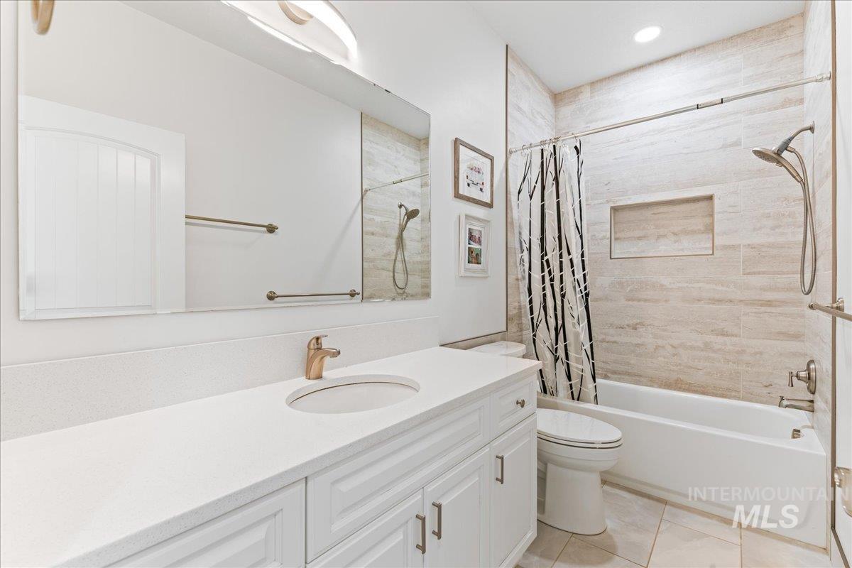 8924 Reflection Ln, Middleton, Idaho 83644, 4 Bedrooms, 3.5 Bathrooms, Residential For Sale, Price $1,250,000, 98967236