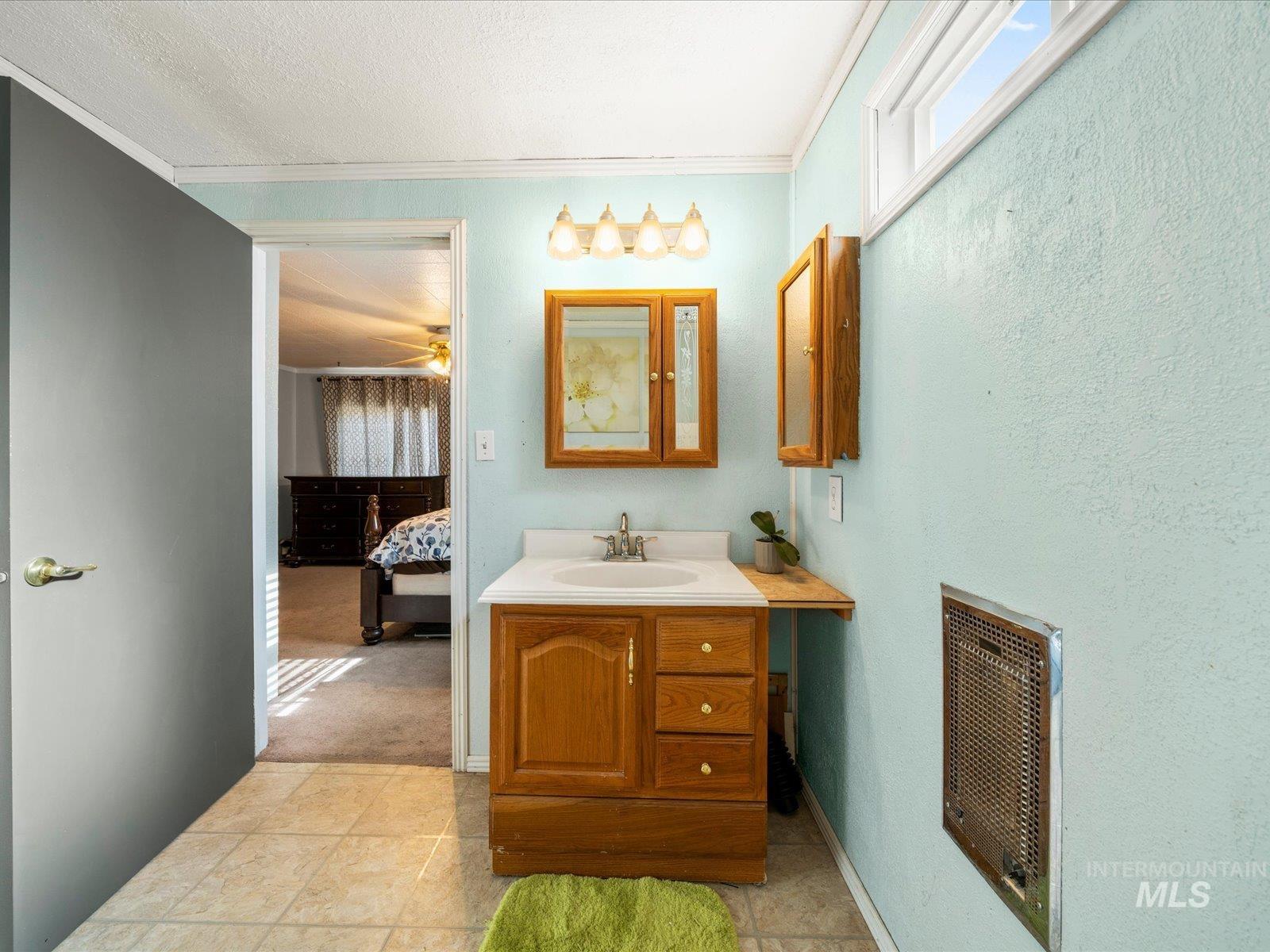 6985 S Valley Heights, Boise, Idaho 83709, 3 Bedrooms, 2 Bathrooms, Residential For Sale, Price $399,000, 98967242