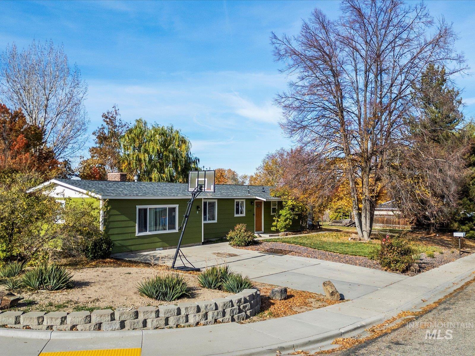 6985 S Valley Heights, Boise, Idaho 83709, 3 Bedrooms, 2 Bathrooms, Residential For Sale, Price $399,000, 98967242