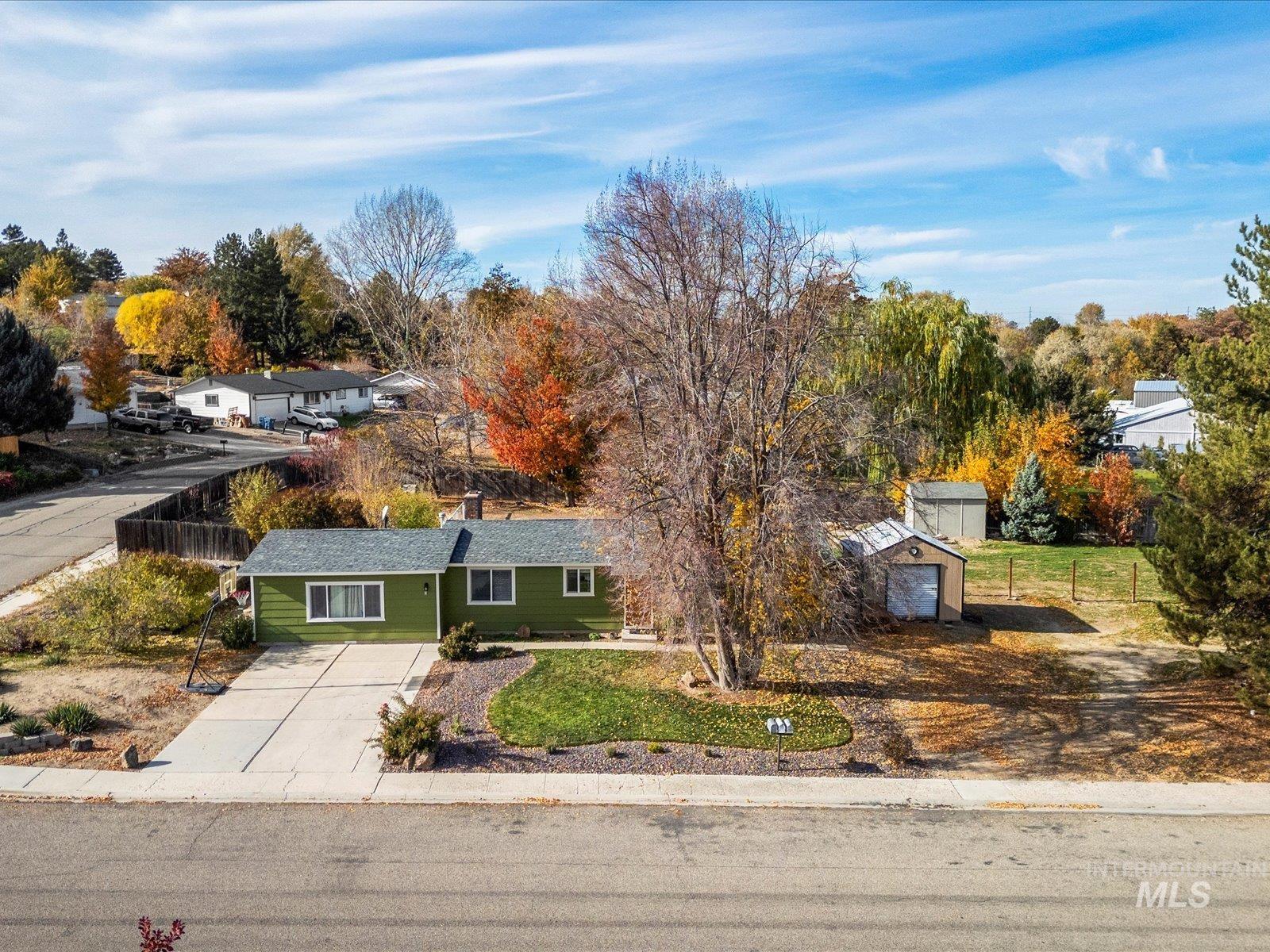 6985 S Valley Heights, Boise, Idaho 83709, 3 Bedrooms, 2 Bathrooms, Residential For Sale, Price $399,000, 98967242