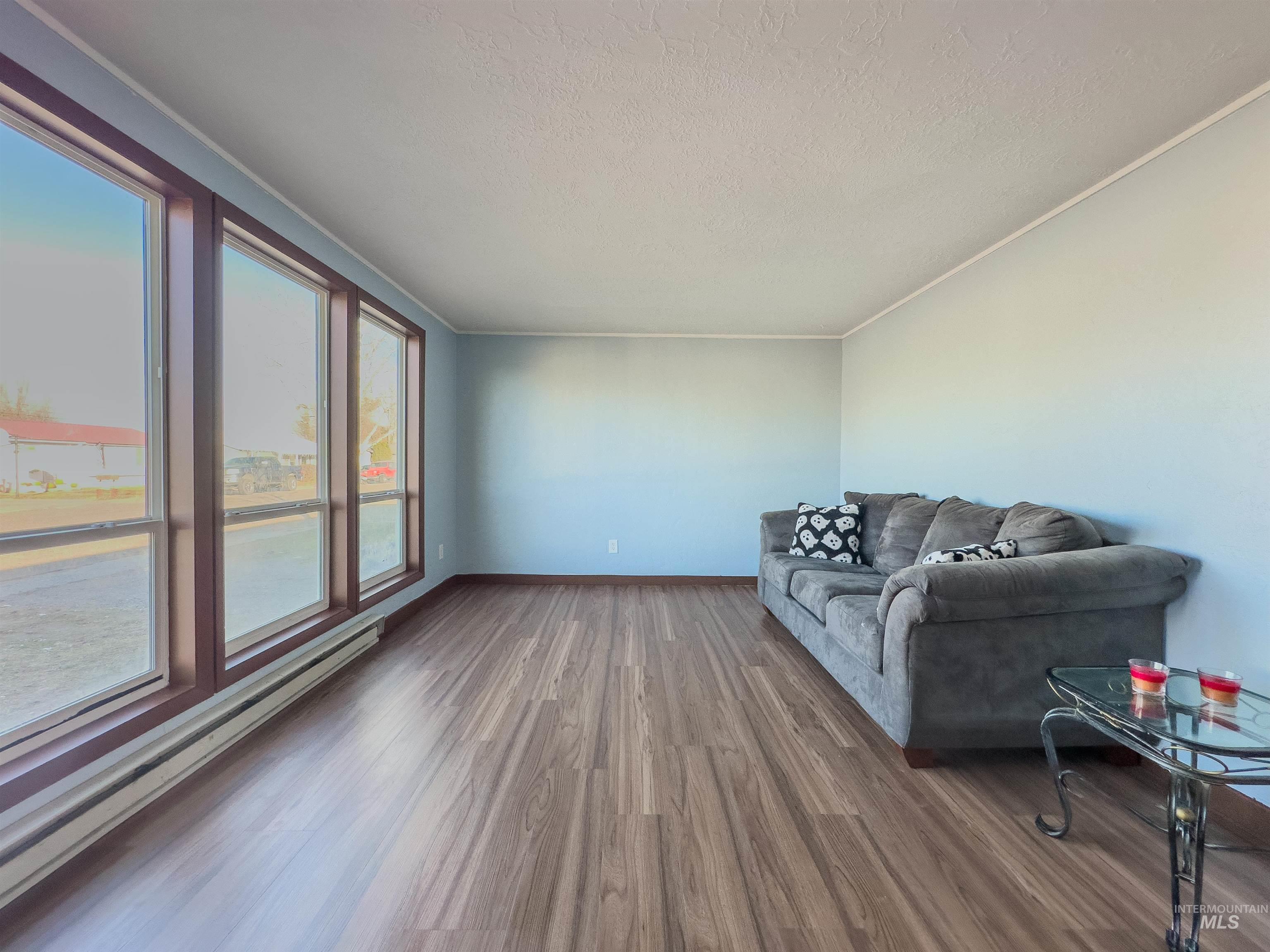 1001 16th Dr, Rupert, Idaho 83350, 3 Bedrooms, 2 Bathrooms, Residential For Sale, Price $250,000, 98967246