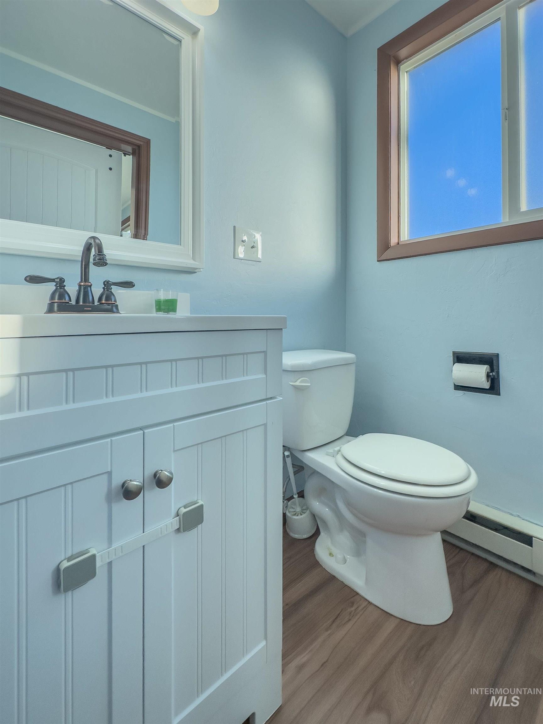 1001 16th Dr, Rupert, Idaho 83350, 3 Bedrooms, 2 Bathrooms, Residential For Sale, Price $250,000, 98967246