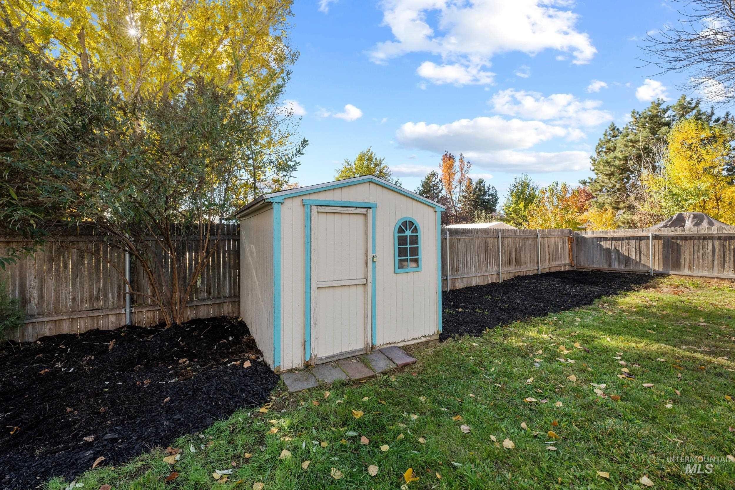 8093 W Elm Brook St, Boise, Idaho 83714-2190, 4 Bedrooms, 2 Bathrooms, Residential For Sale, Price $499,900, 98967247