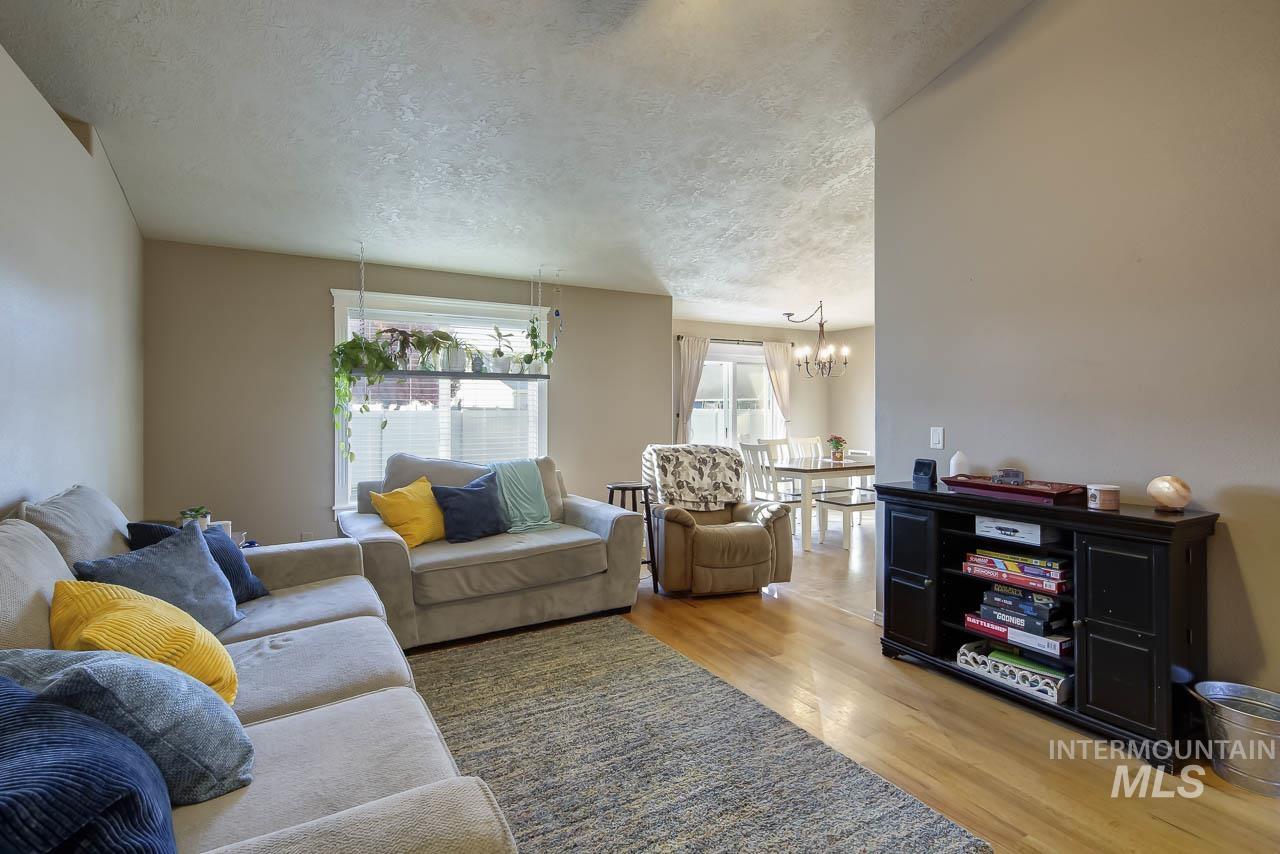 11337 W Radcliff St, Nampa, Idaho 83651, 3 Bedrooms, 2 Bathrooms, Residential For Sale, Price $389,900, 98967249