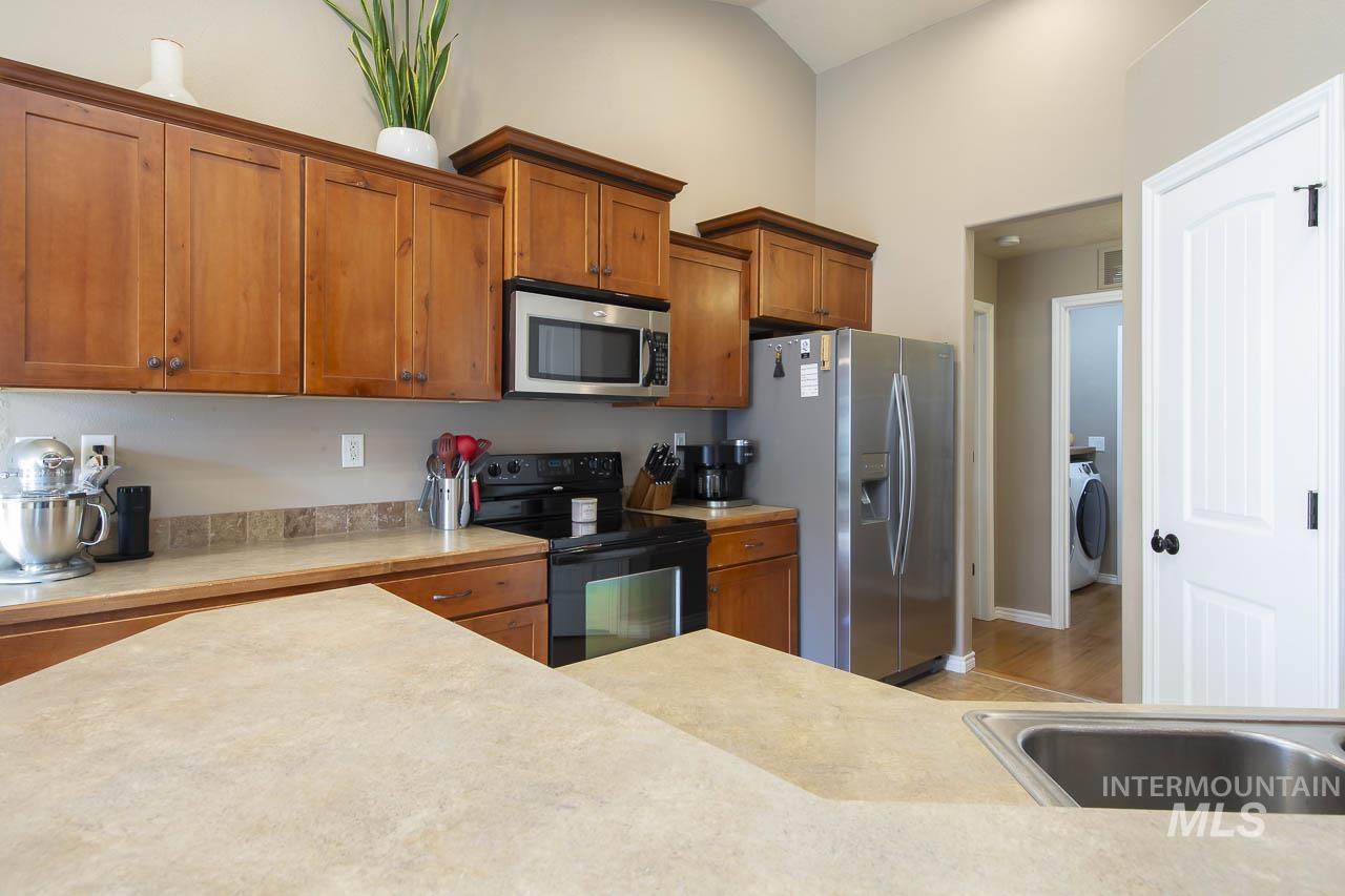 11337 W Radcliff St, Nampa, Idaho 83651, 3 Bedrooms, 2 Bathrooms, Residential For Sale, Price $389,900, 98967249