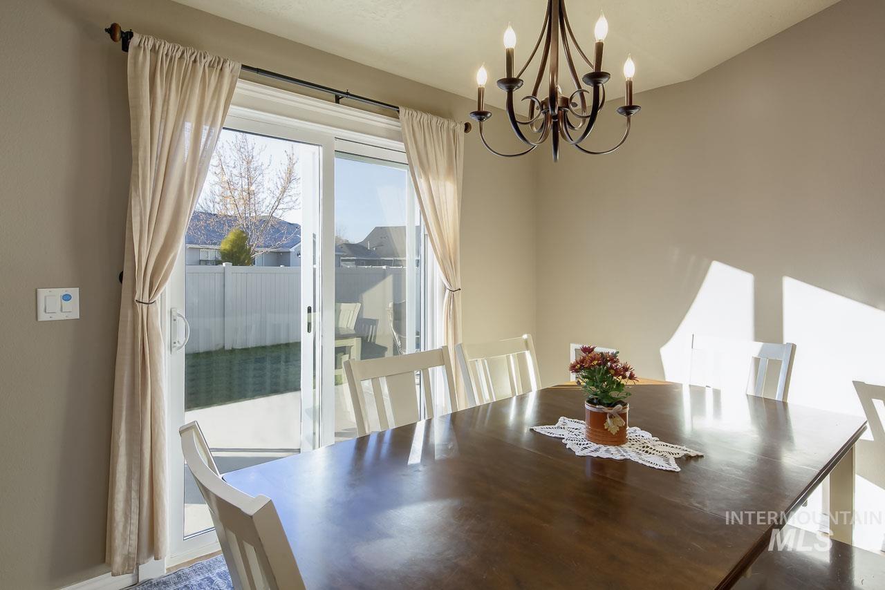 11337 W Radcliff St, Nampa, Idaho 83651, 3 Bedrooms, 2 Bathrooms, Residential For Sale, Price $389,900, 98967249