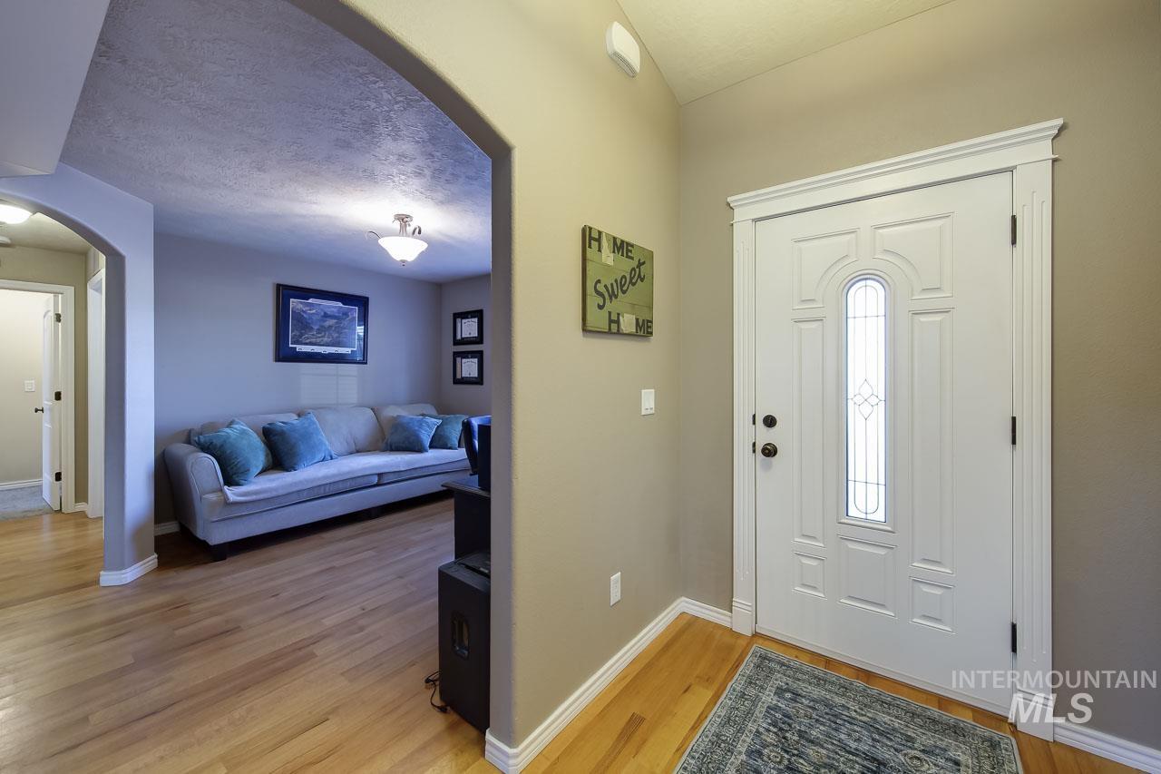 11337 W Radcliff St, Nampa, Idaho 83651, 3 Bedrooms, 2 Bathrooms, Residential For Sale, Price $389,900, 98967249