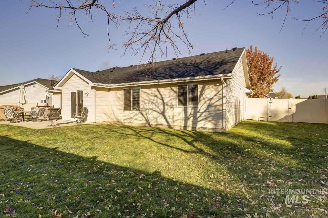 11337 W Radcliff St, Nampa, Idaho 83651, 3 Bedrooms, 2 Bathrooms, Residential For Sale, Price $389,900, 98967249