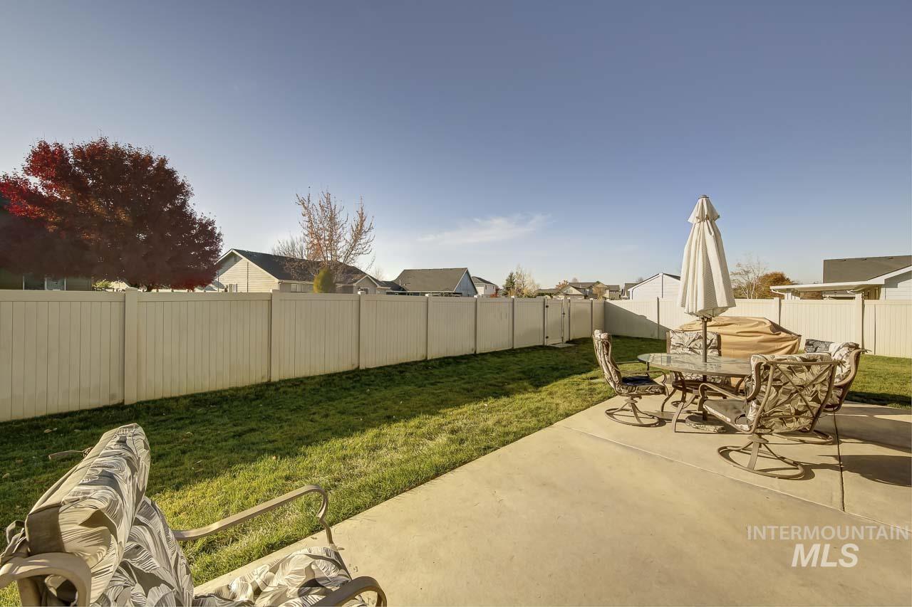 11337 W Radcliff St, Nampa, Idaho 83651, 3 Bedrooms, 2 Bathrooms, Residential For Sale, Price $389,900, 98967249