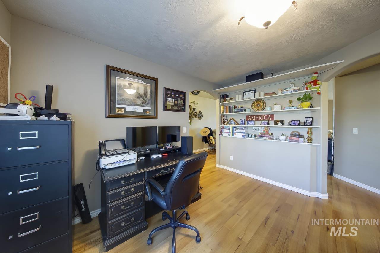 11337 W Radcliff St, Nampa, Idaho 83651, 3 Bedrooms, 2 Bathrooms, Residential For Sale, Price $389,900, 98967249