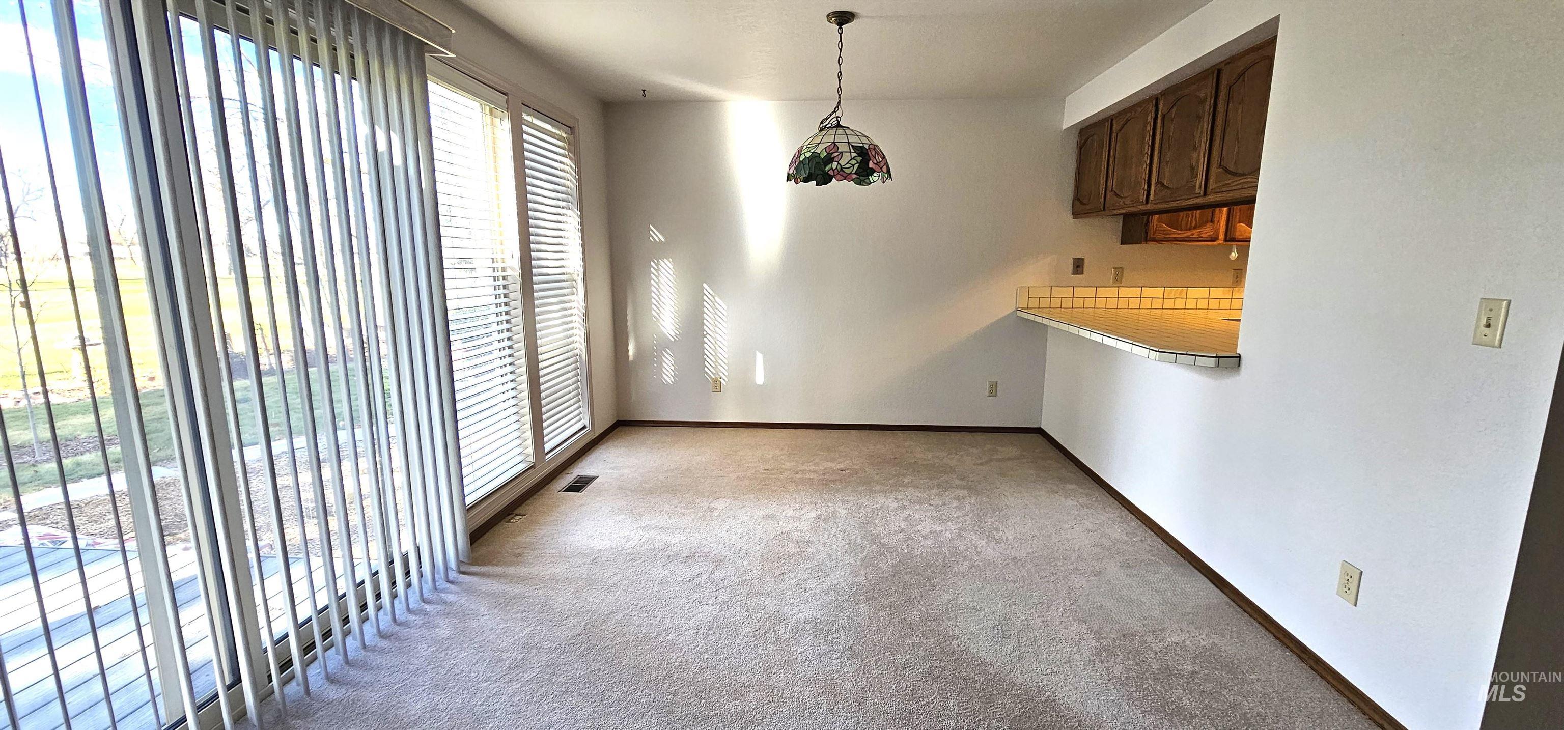 4555 Savannah Ln, Garden City, Idaho 83714, 3 Bedrooms, 3 Bathrooms, Residential For Sale, Price $460,000, 98967250