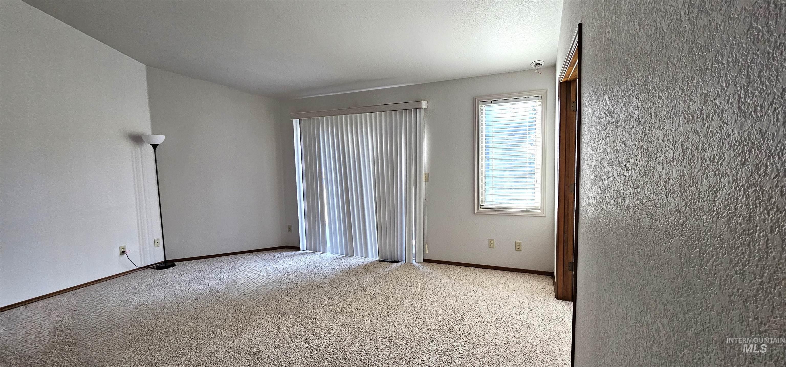 4555 Savannah Ln, Garden City, Idaho 83714, 3 Bedrooms, 3 Bathrooms, Residential For Sale, Price $460,000, 98967250