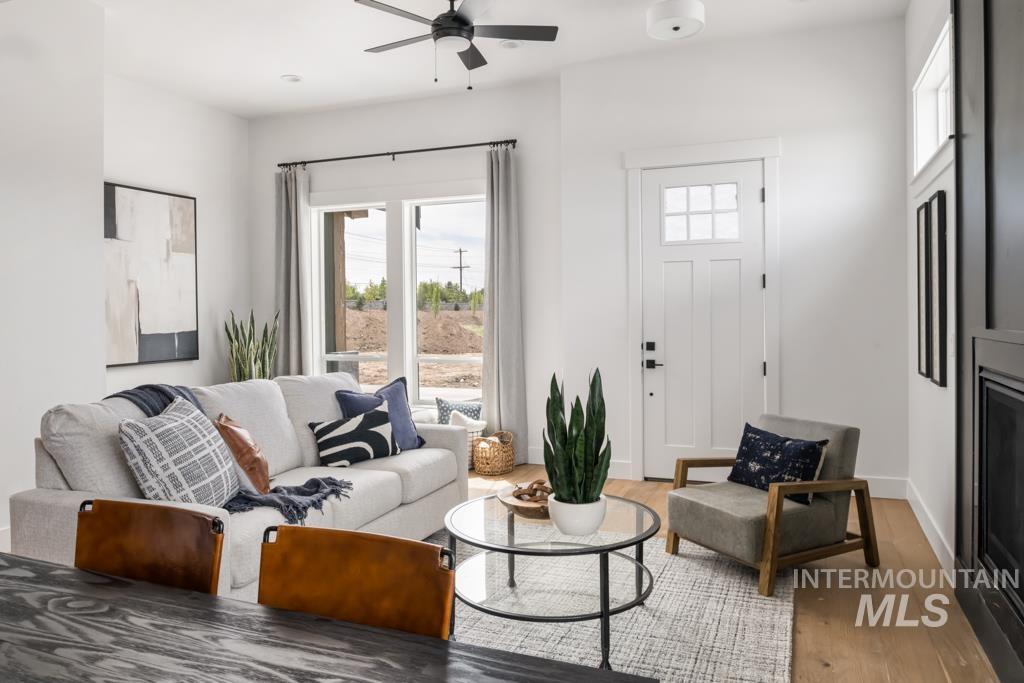 2170 W Freya Ct, Eagle, Idaho 83616, 3 Bedrooms, 2.5 Bathrooms, Residential For Sale, Price $509,900, 98967254