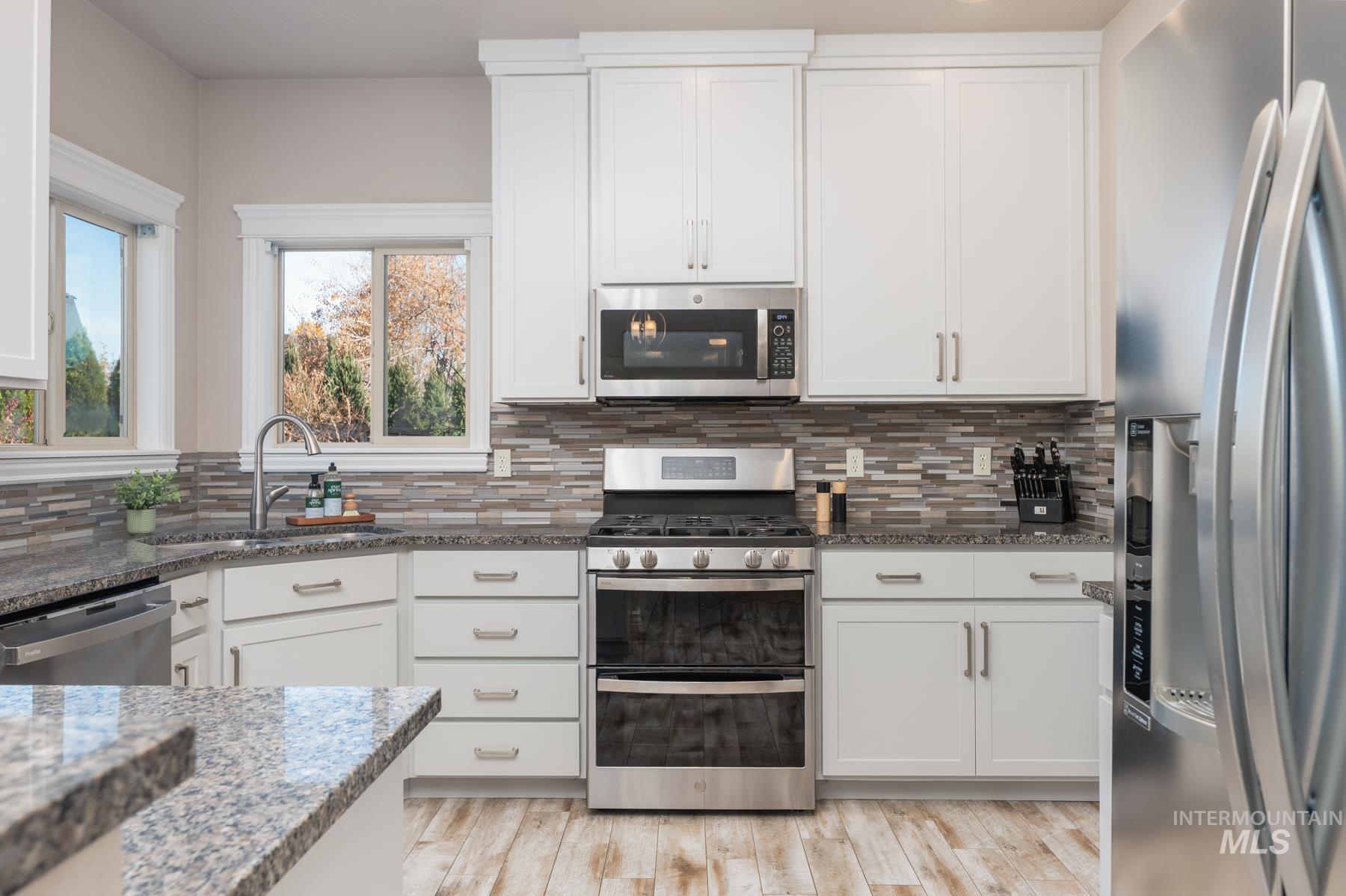 675 N Aspen Lakes Way, Star, Idaho 83669, 4 Bedrooms, 4 Bathrooms, Residential For Sale, Price $662,500, 98967256