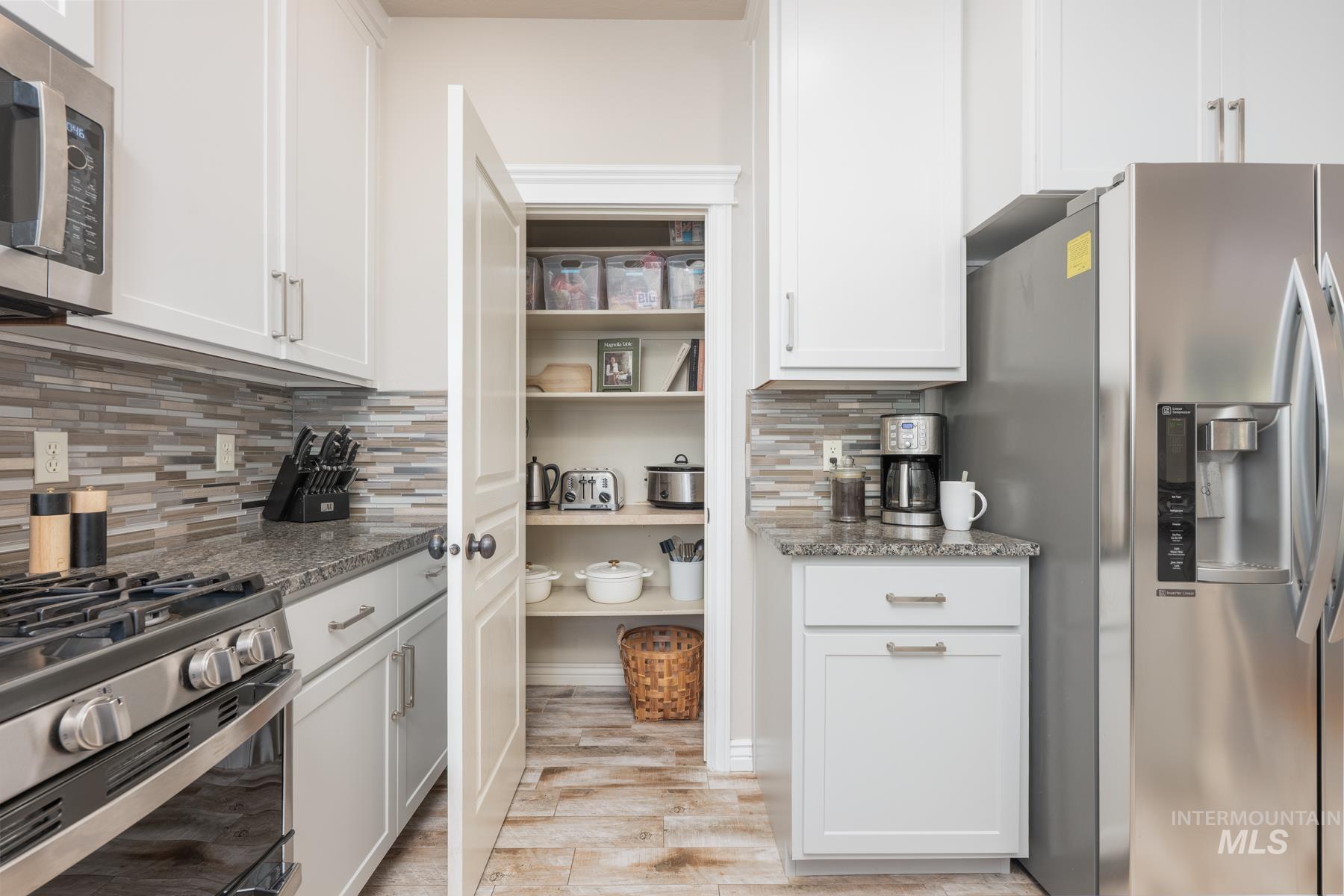 675 N Aspen Lakes Way, Star, Idaho 83669, 4 Bedrooms, 4 Bathrooms, Residential For Sale, Price $662,500, 98967256