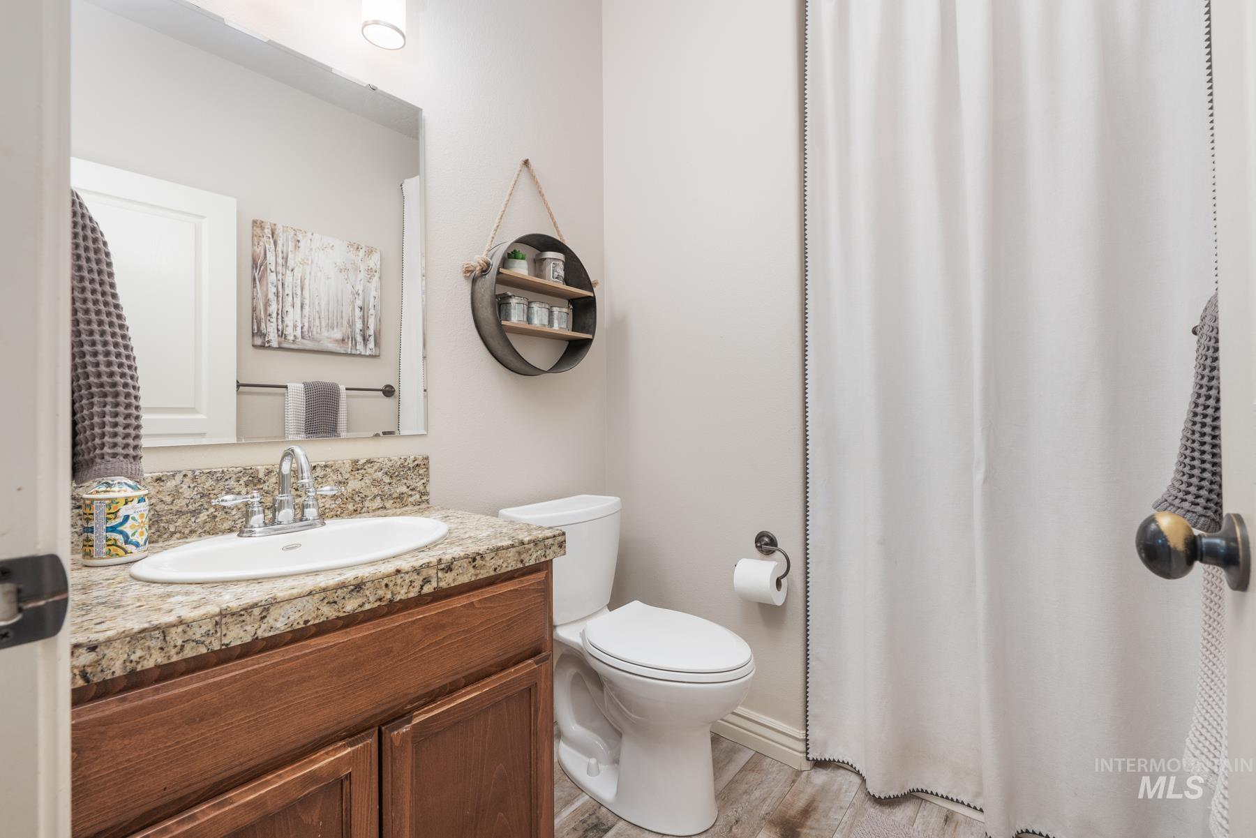 675 N Aspen Lakes Way, Star, Idaho 83669, 4 Bedrooms, 4 Bathrooms, Residential For Sale, Price $662,500, 98967256