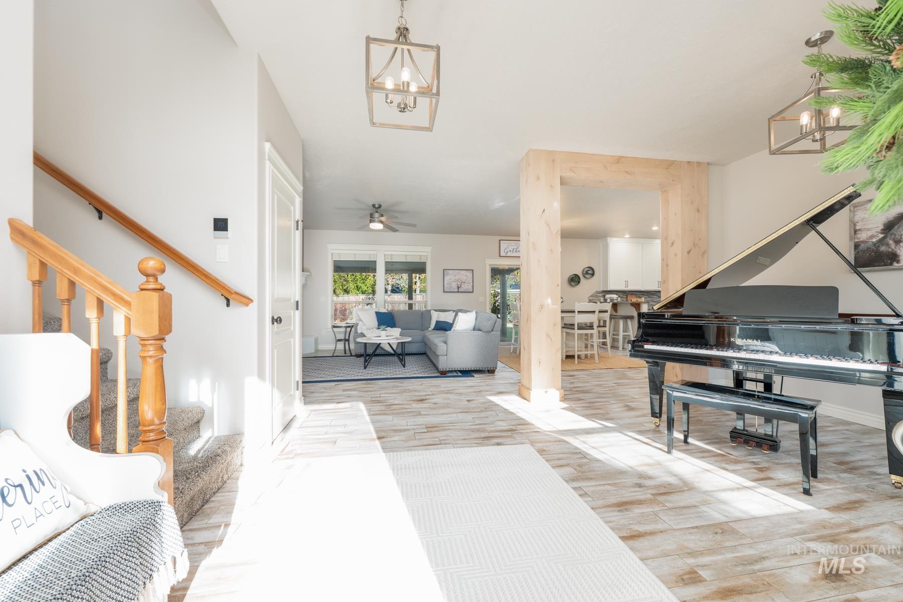 675 N Aspen Lakes Way, Star, Idaho 83669, 4 Bedrooms, 4 Bathrooms, Residential For Sale, Price $662,500, 98967256