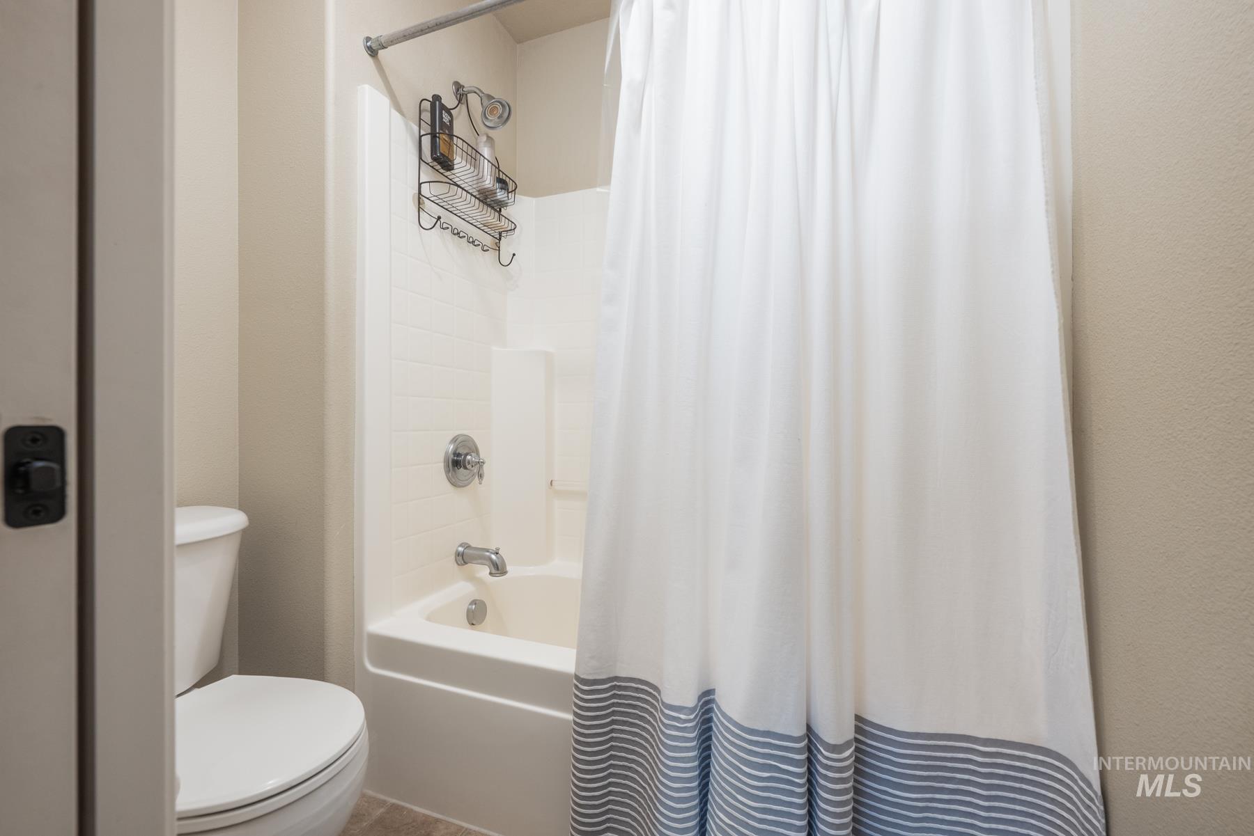 675 N Aspen Lakes Way, Star, Idaho 83669, 4 Bedrooms, 4 Bathrooms, Residential For Sale, Price $662,500, 98967256