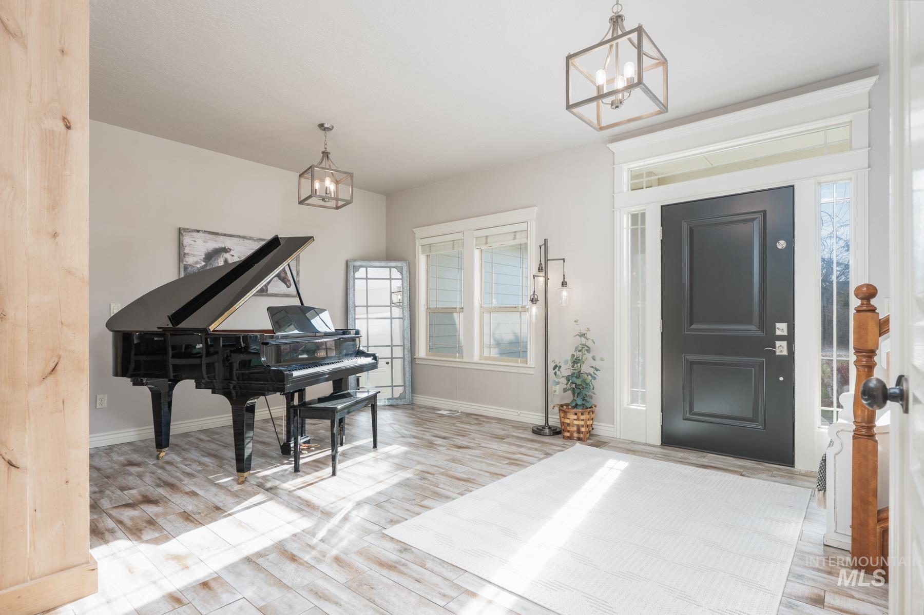 675 N Aspen Lakes Way, Star, Idaho 83669, 4 Bedrooms, 4 Bathrooms, Residential For Sale, Price $662,500, 98967256