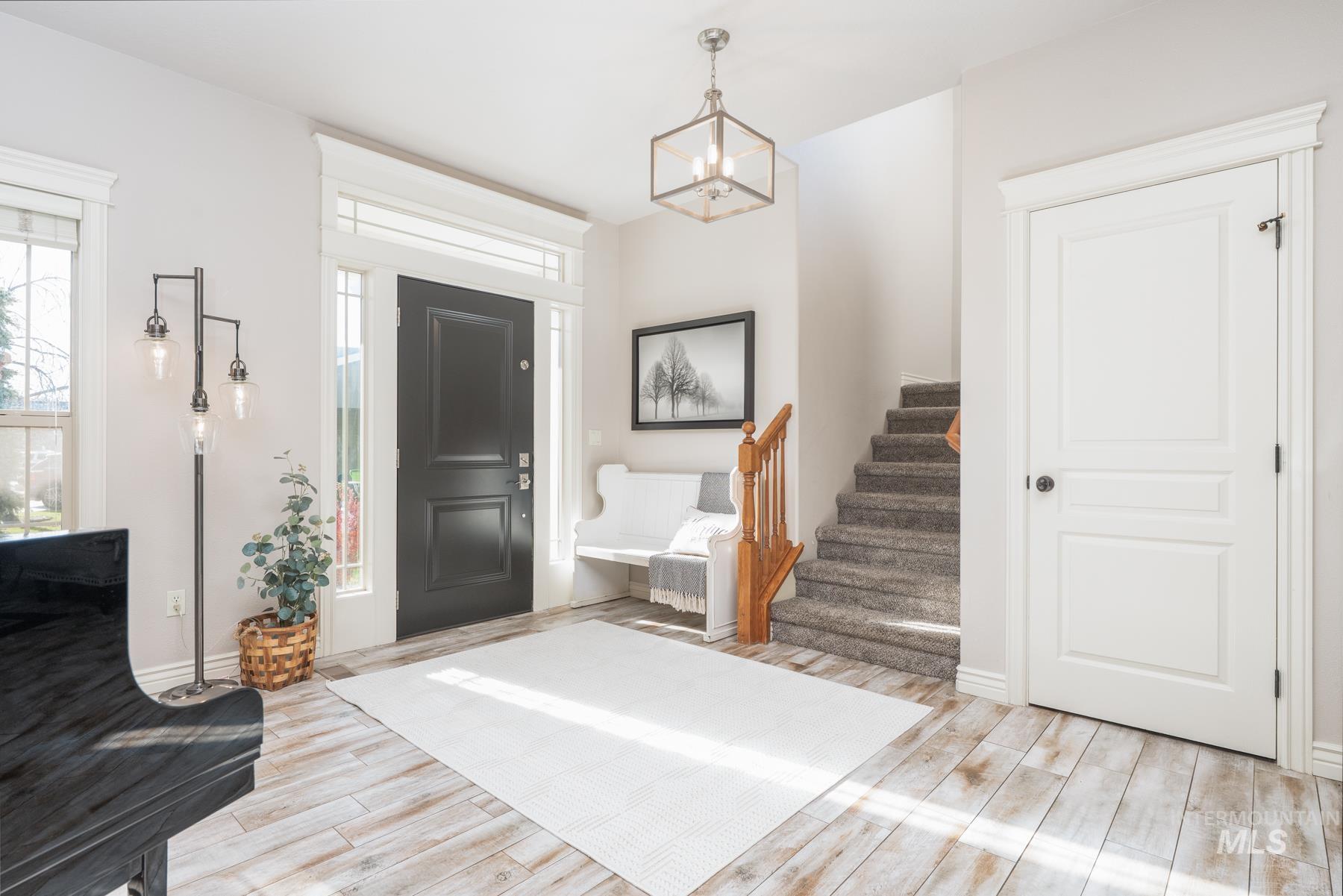 675 N Aspen Lakes Way, Star, Idaho 83669, 4 Bedrooms, 4 Bathrooms, Residential For Sale, Price $662,500, 98967256